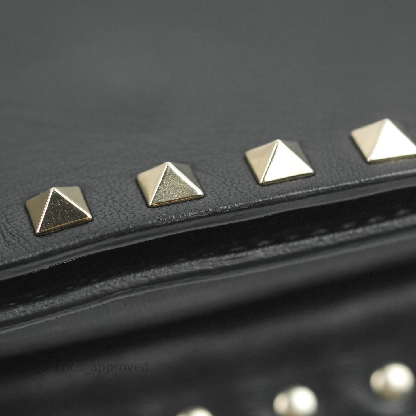 Valentino Nappa Rockstud Wristlet Clutch Black