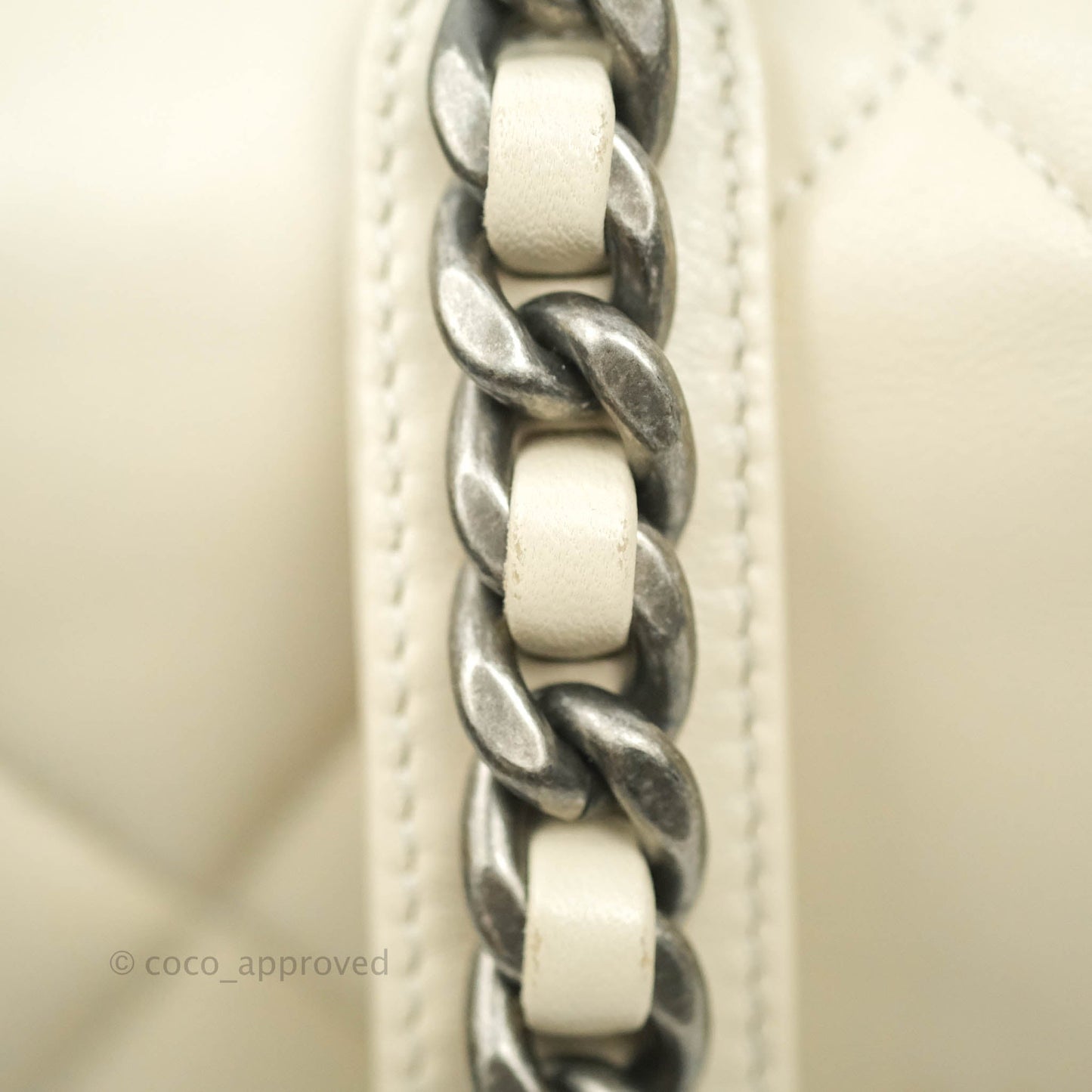 Chanel 19 Small Light Beige Lambskin Mixed Hardware 21C