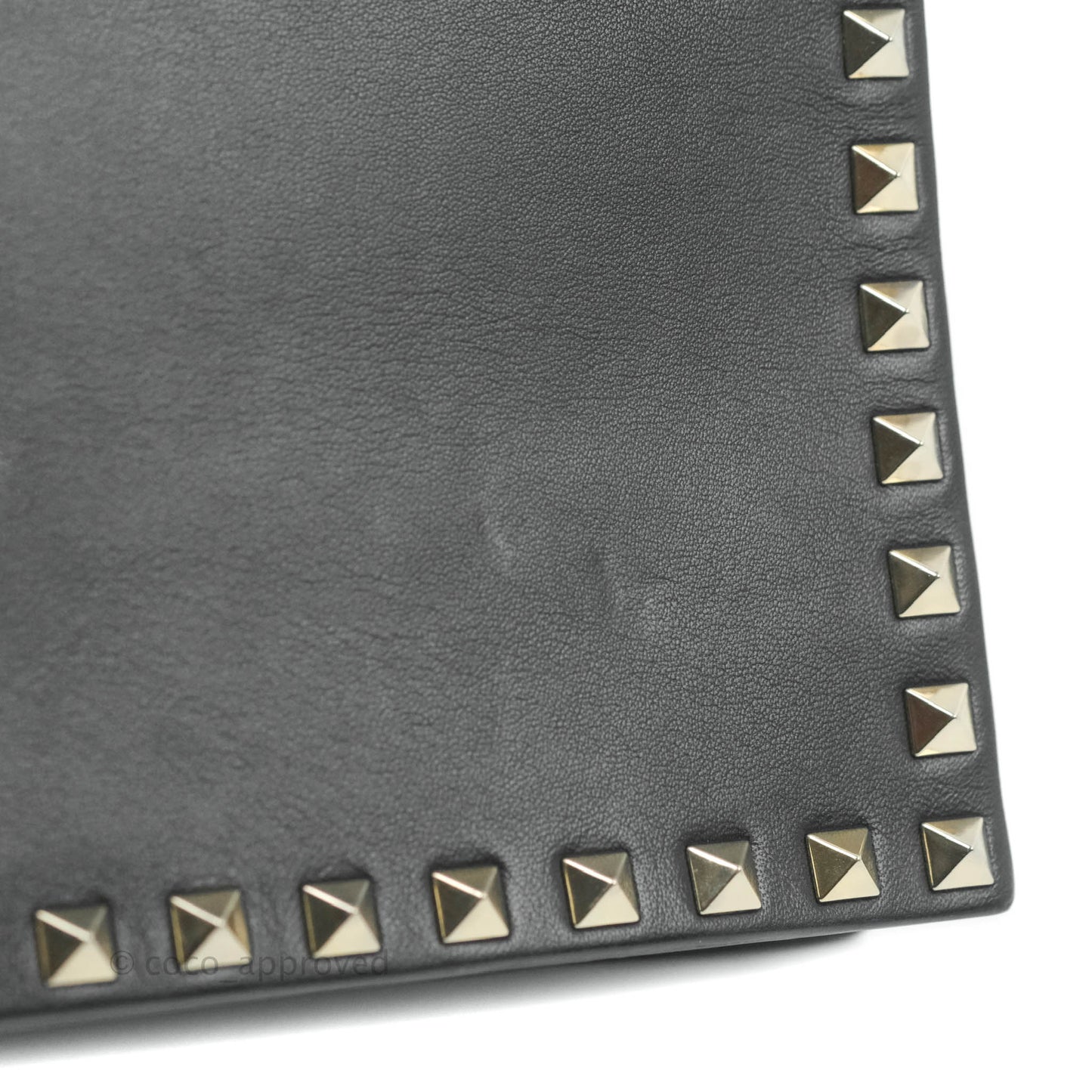 Valentino Nappa Rockstud Wristlet Clutch Black