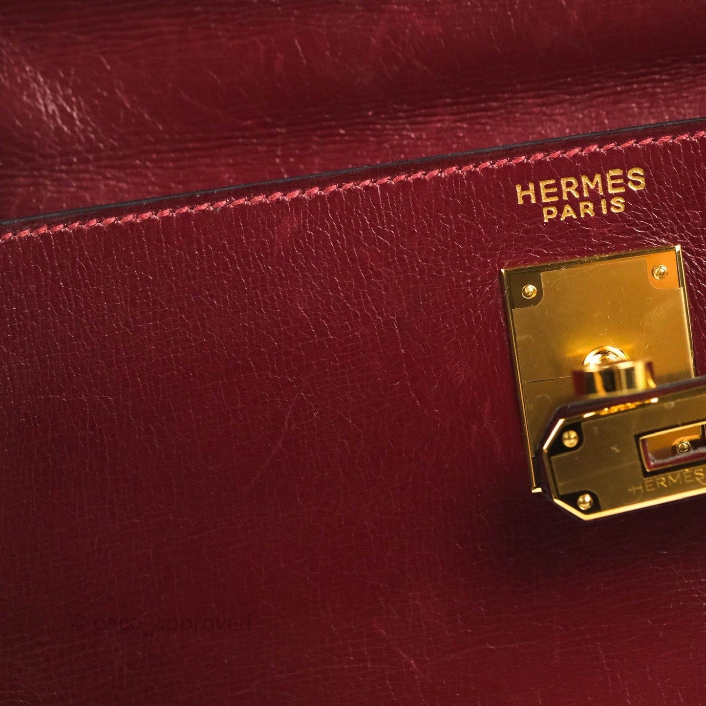 Hermès Vintage Kelly Retourne 32 Dark Red Gold Hardware