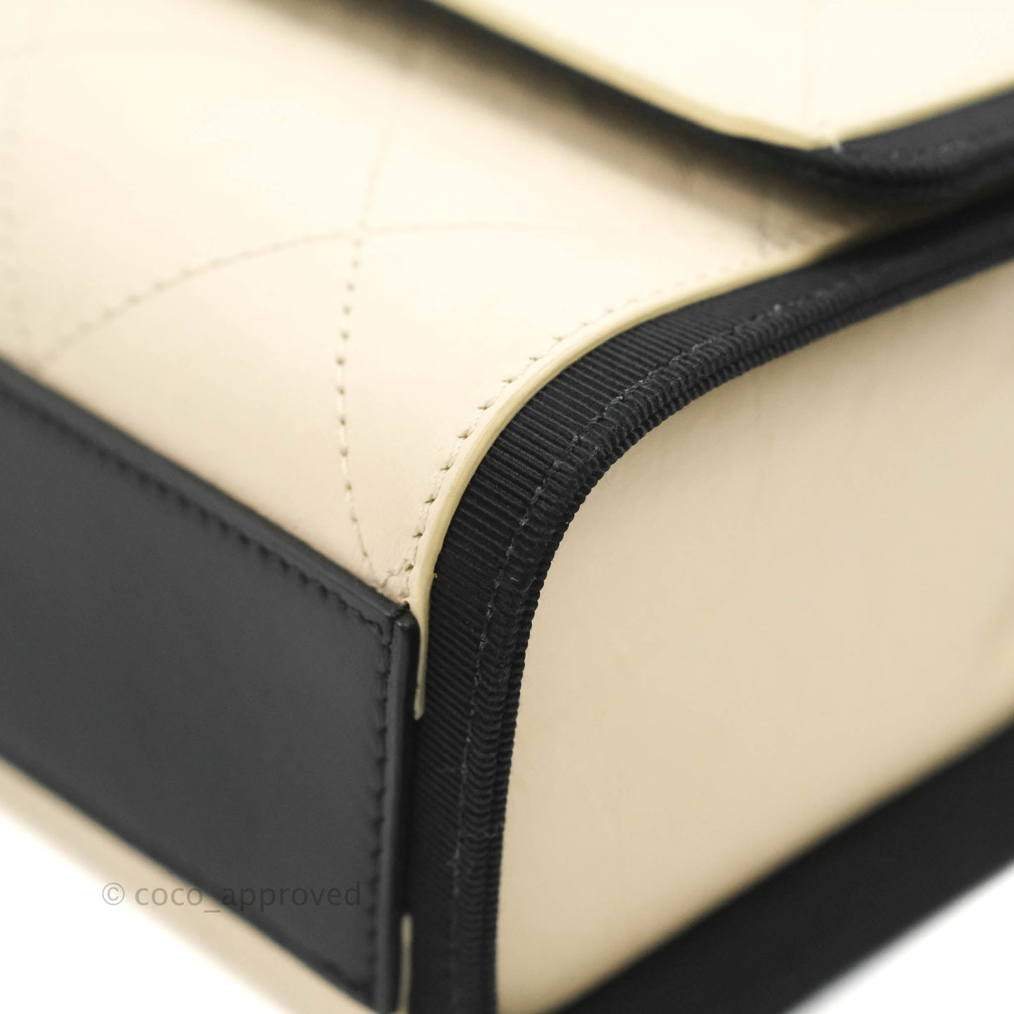 Chanel Flat Quilted Flap Bag Light Beige Grosgrain Ribbon Crumpled Calfskin Silver Hardware 18S