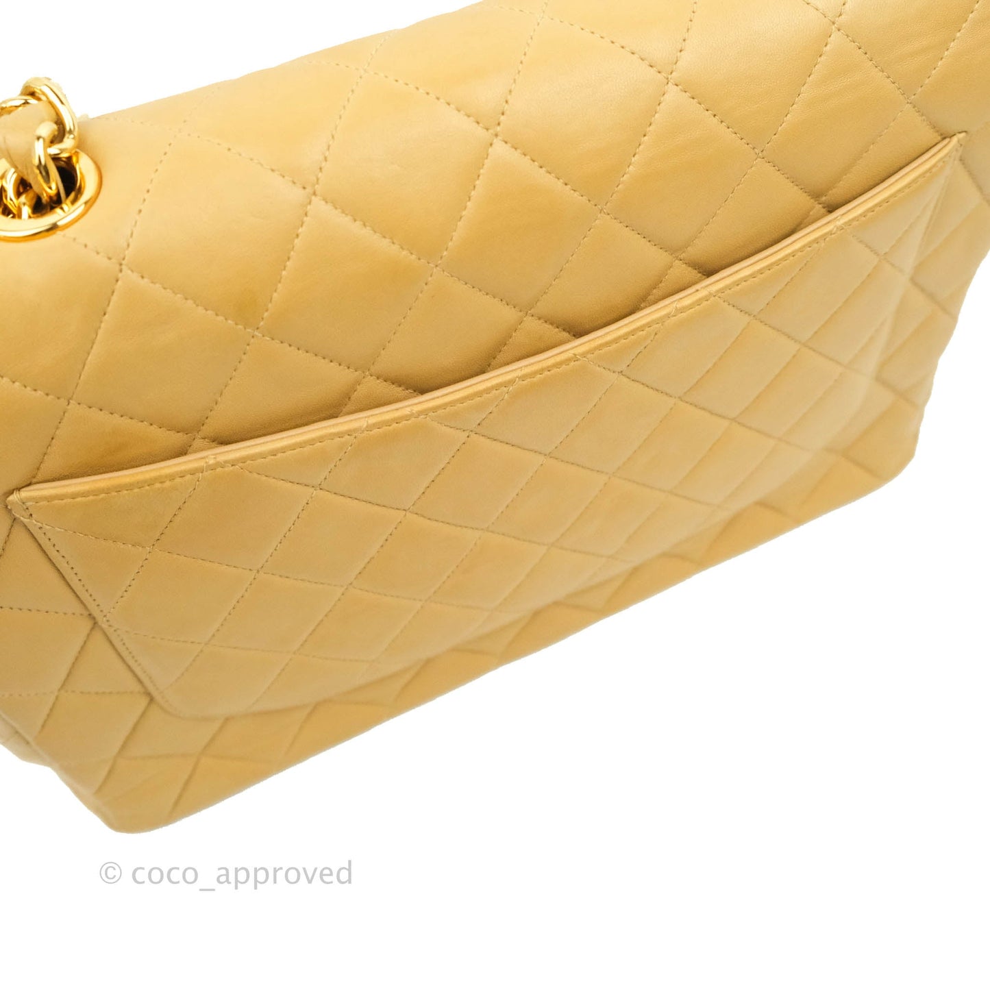 Chanel Classic Vintage Jumbo Single Flap Beige Lambskin Gold Hardware