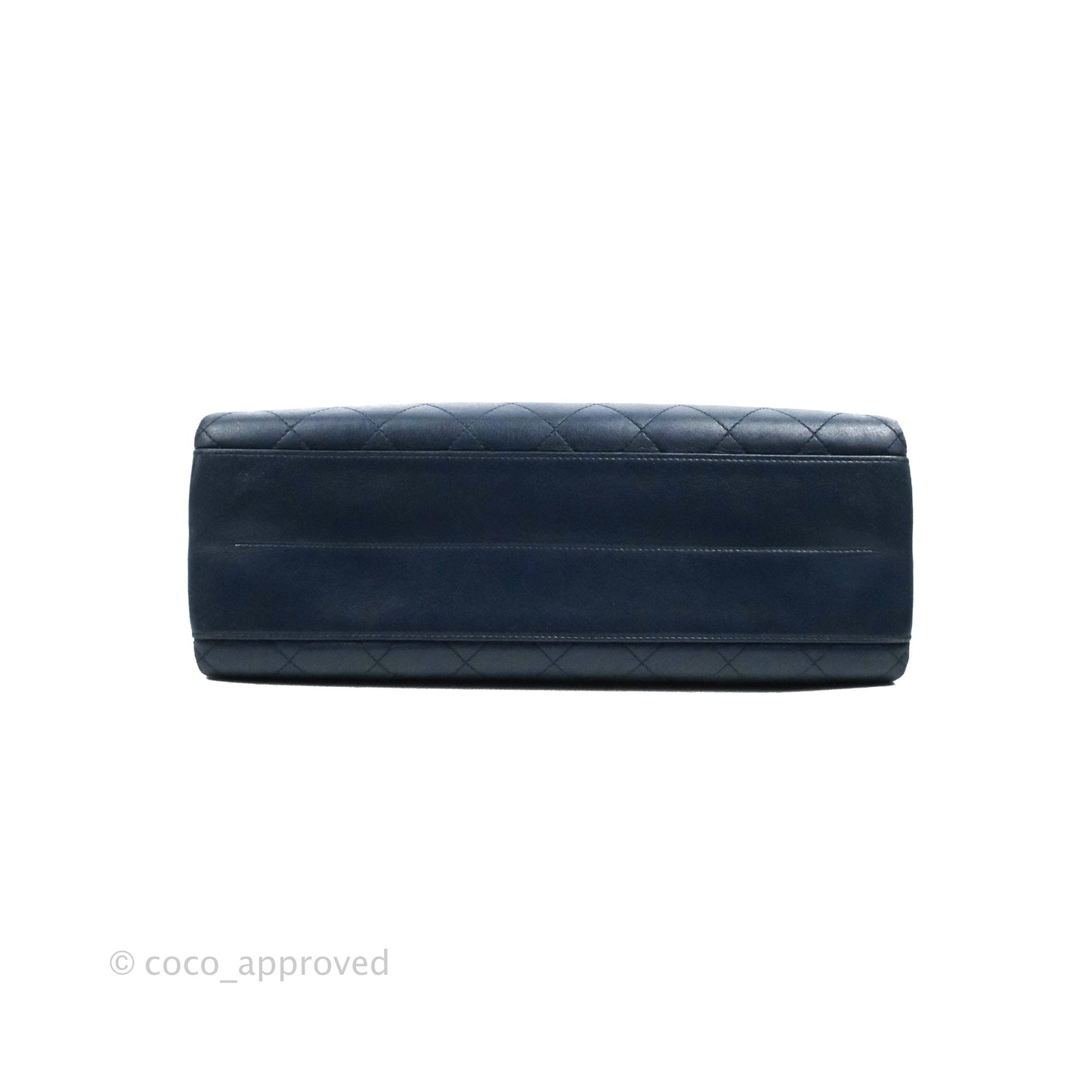 Chanel Flat Quilted Coco Luxe Large Shopping Bag Navy Aged Gold Hardware 18P