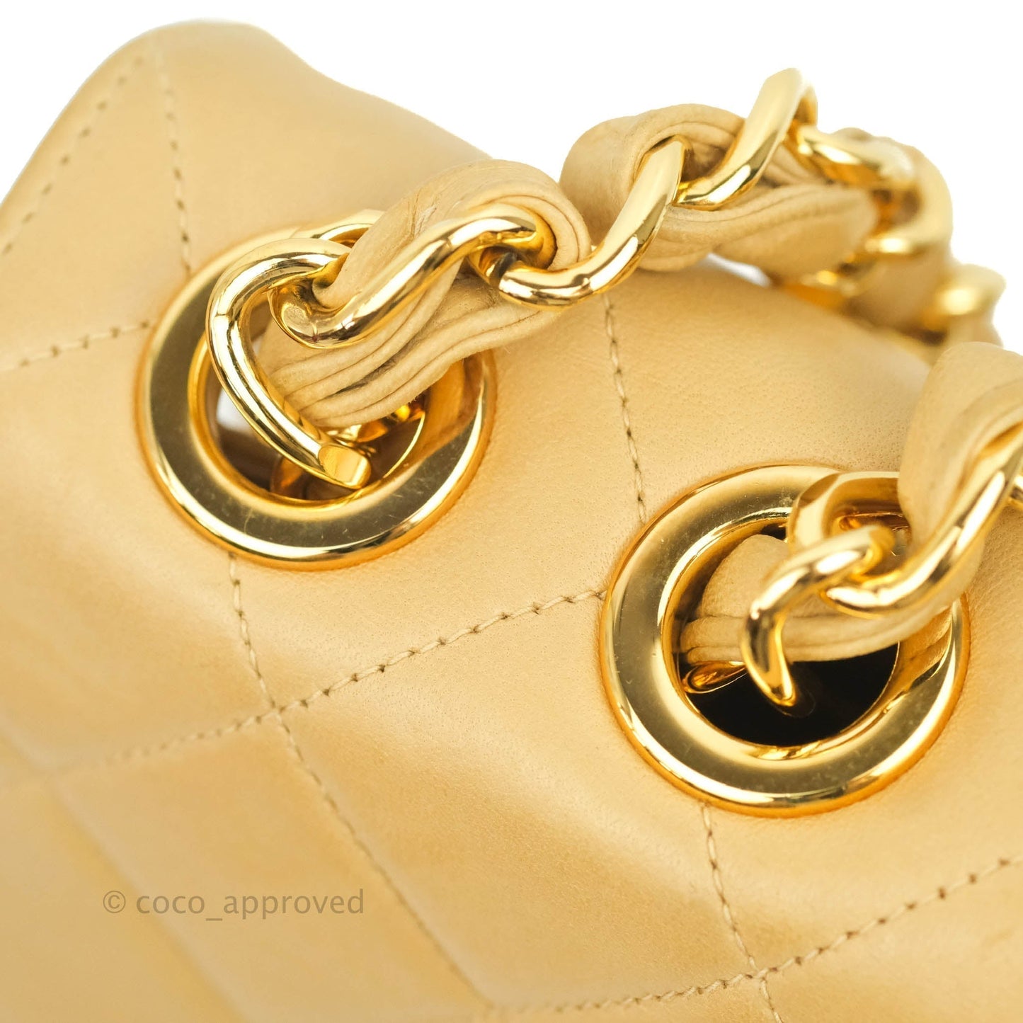 Chanel Classic Vintage Jumbo Single Flap Beige Lambskin Gold Hardware