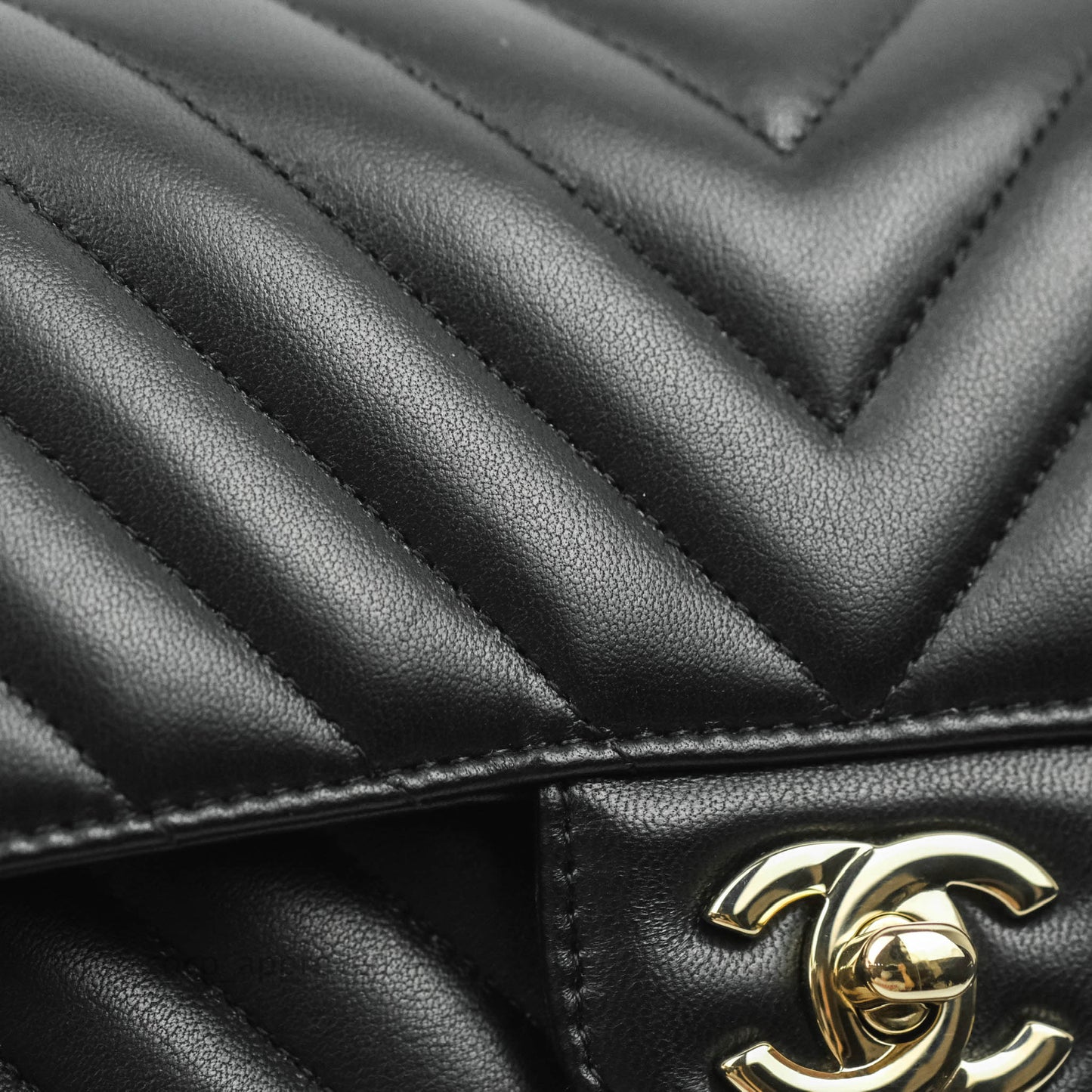 Chanel Classic Chevron S/M Small Double Flap Black Lambskin Gold Hardware