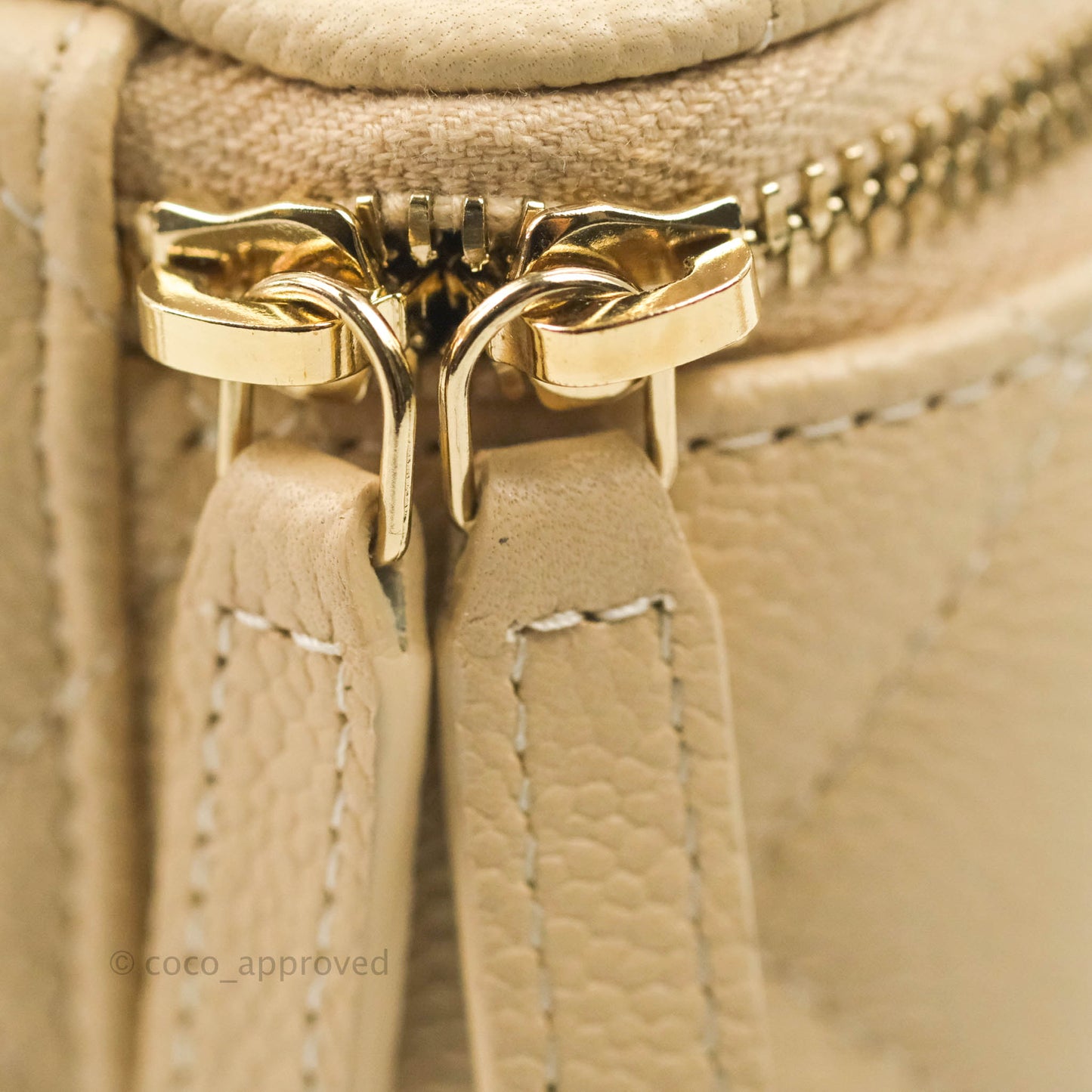 Chanel Classic Mini Vanity With CC Chain Light Beige Caviar Gold Hardware