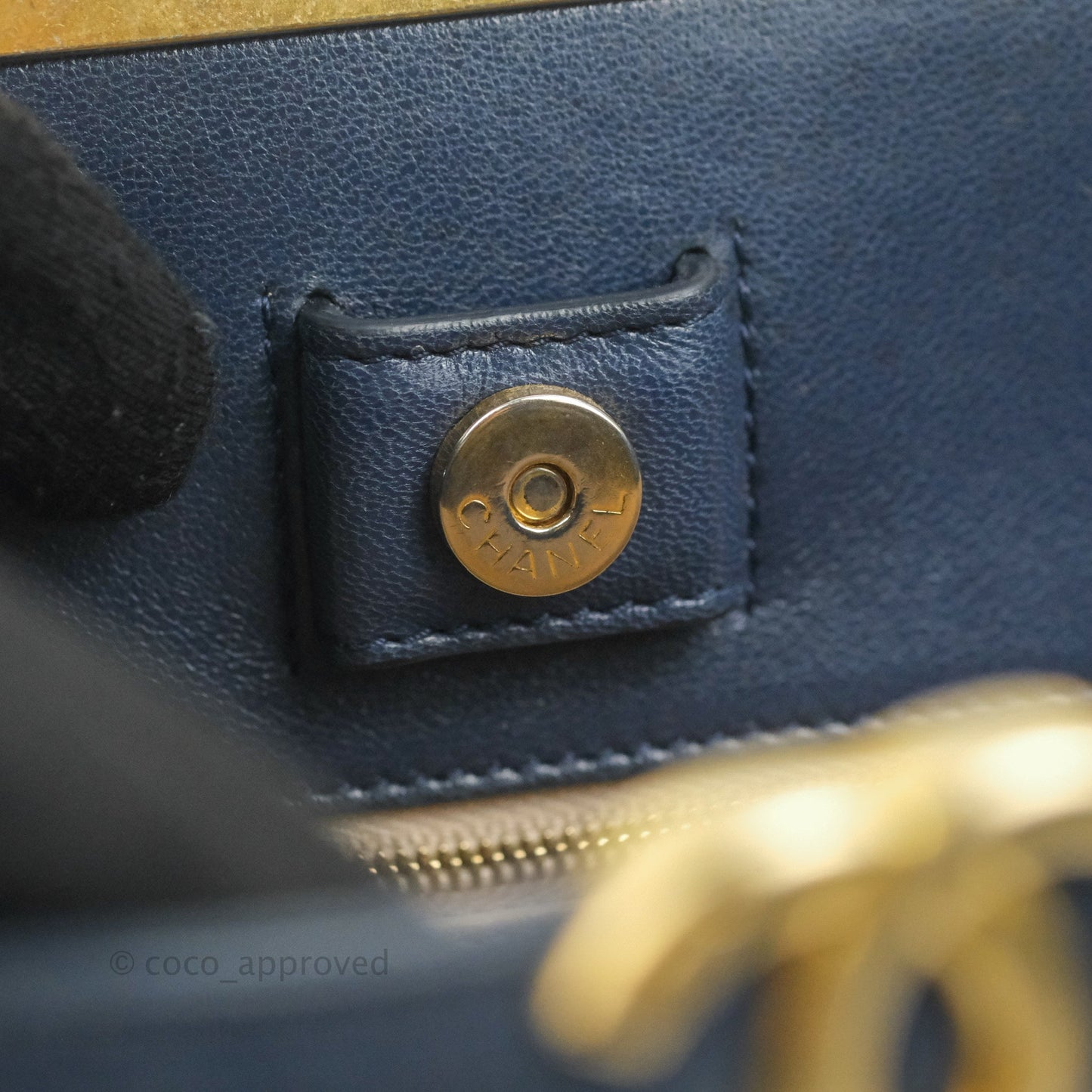 Chanel Flat Quilted Coco Luxe Large Shopping Bag Navy Aged Gold Hardware 18P