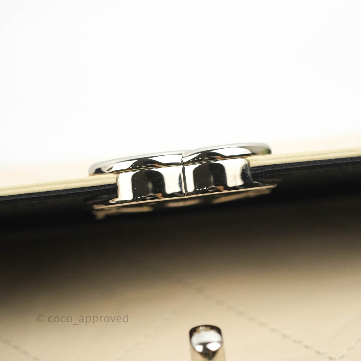 Chanel Flat Quilted Flap Bag Light Beige Grosgrain Ribbon Crumpled Calfskin Silver Hardware 18S