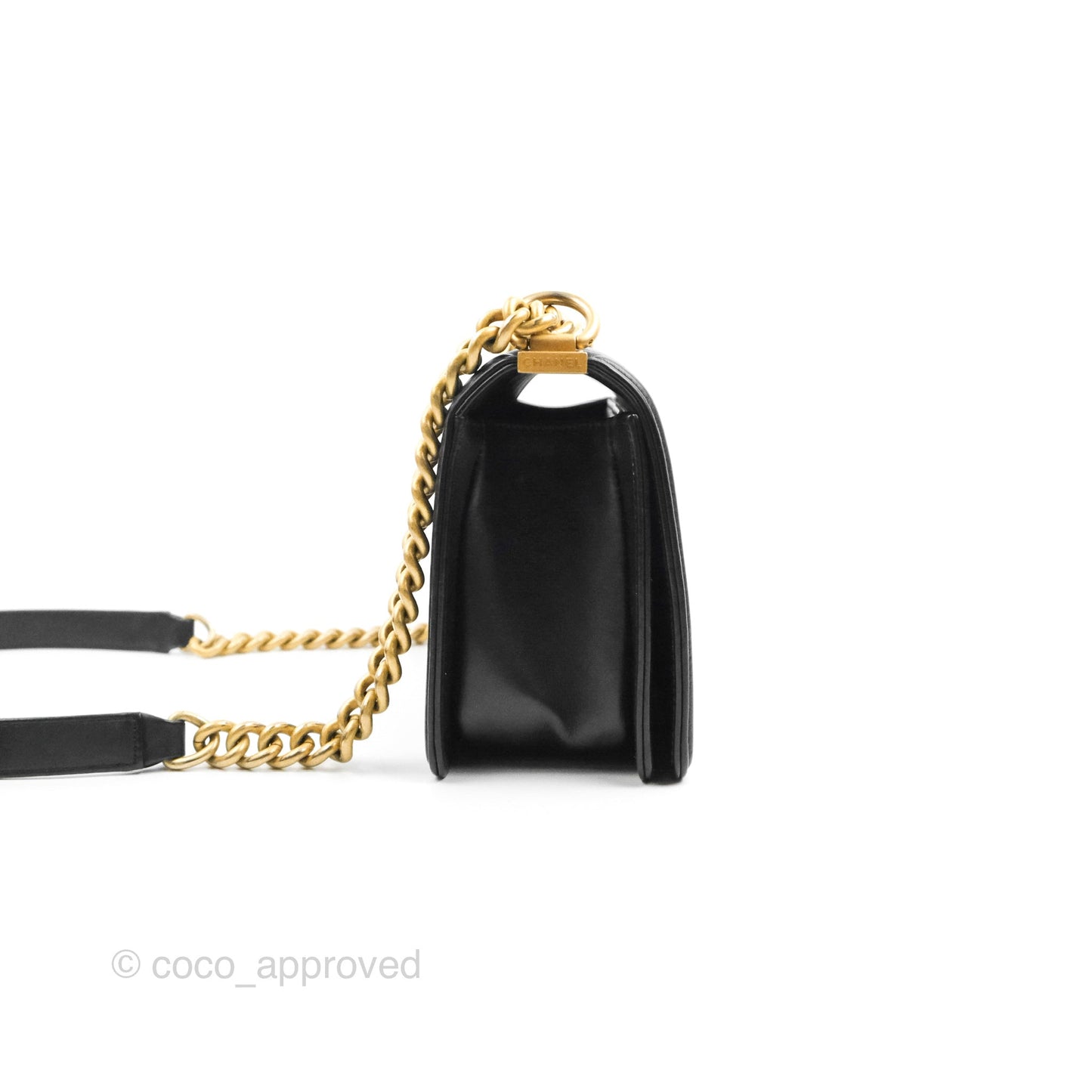 Chanel Chevron Medium Boy Black Calfskin Aged Gold Hardware