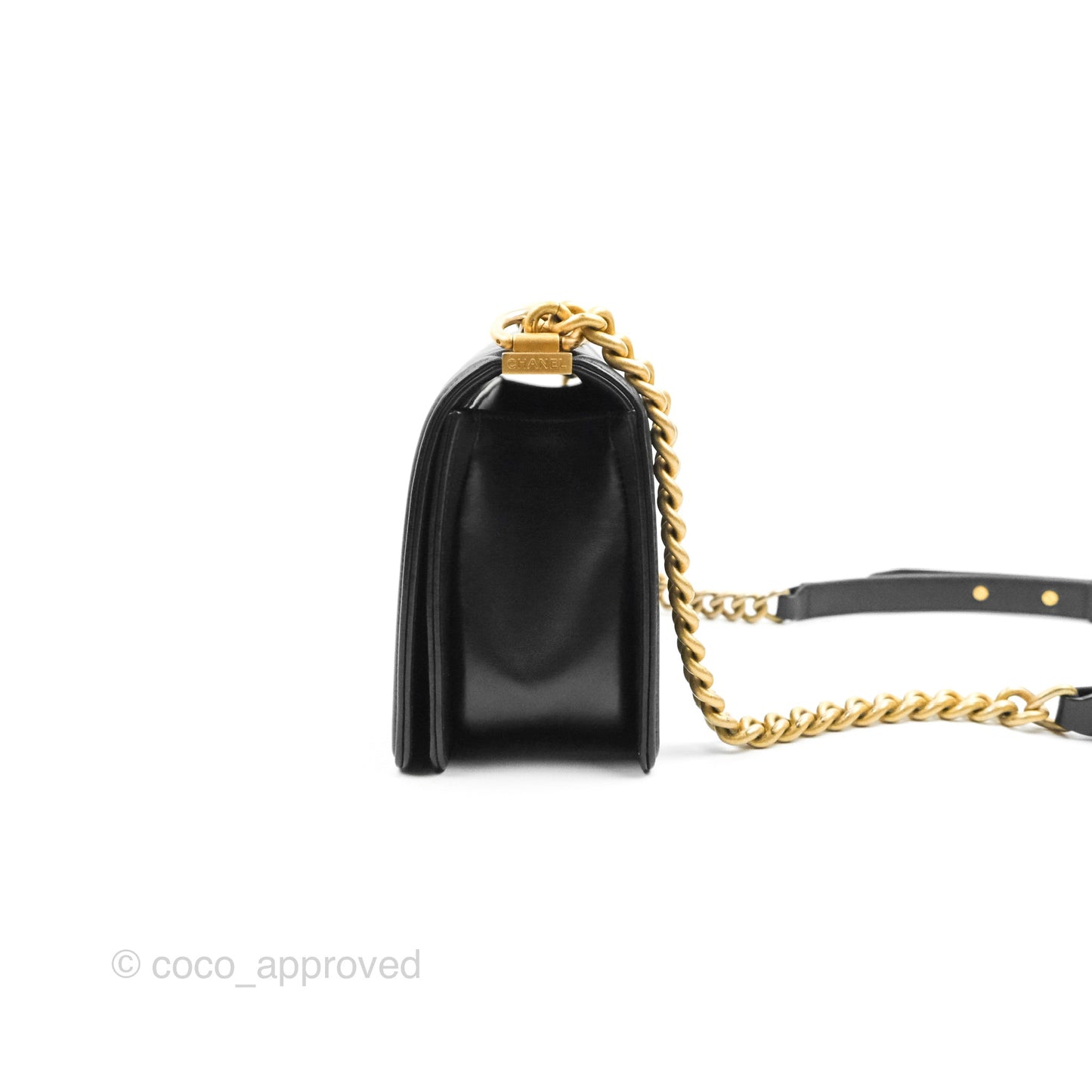 Chanel Chevron Medium Boy Black Calfskin Aged Gold Hardware