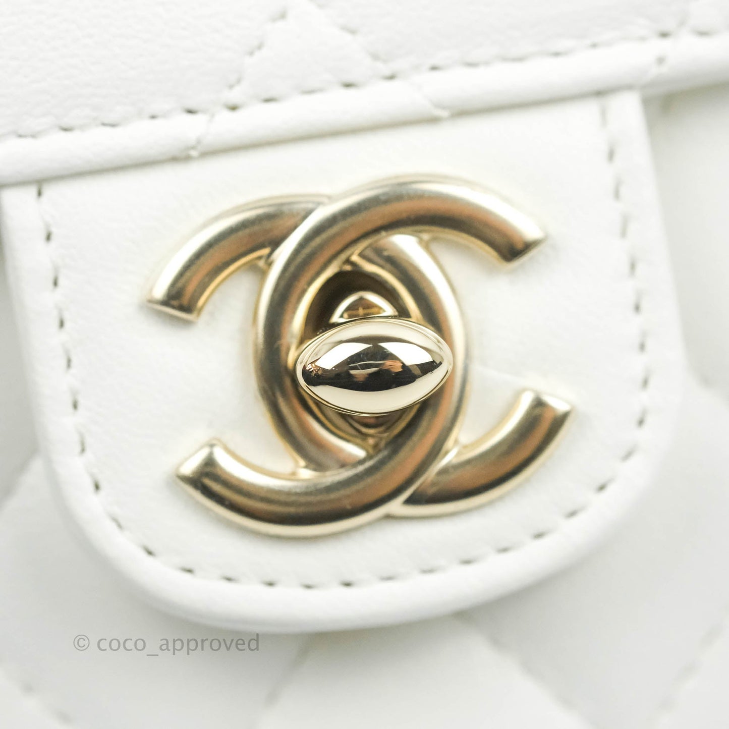 Chanel Small Heart Bag White Lambskin Gold Hardware 22S