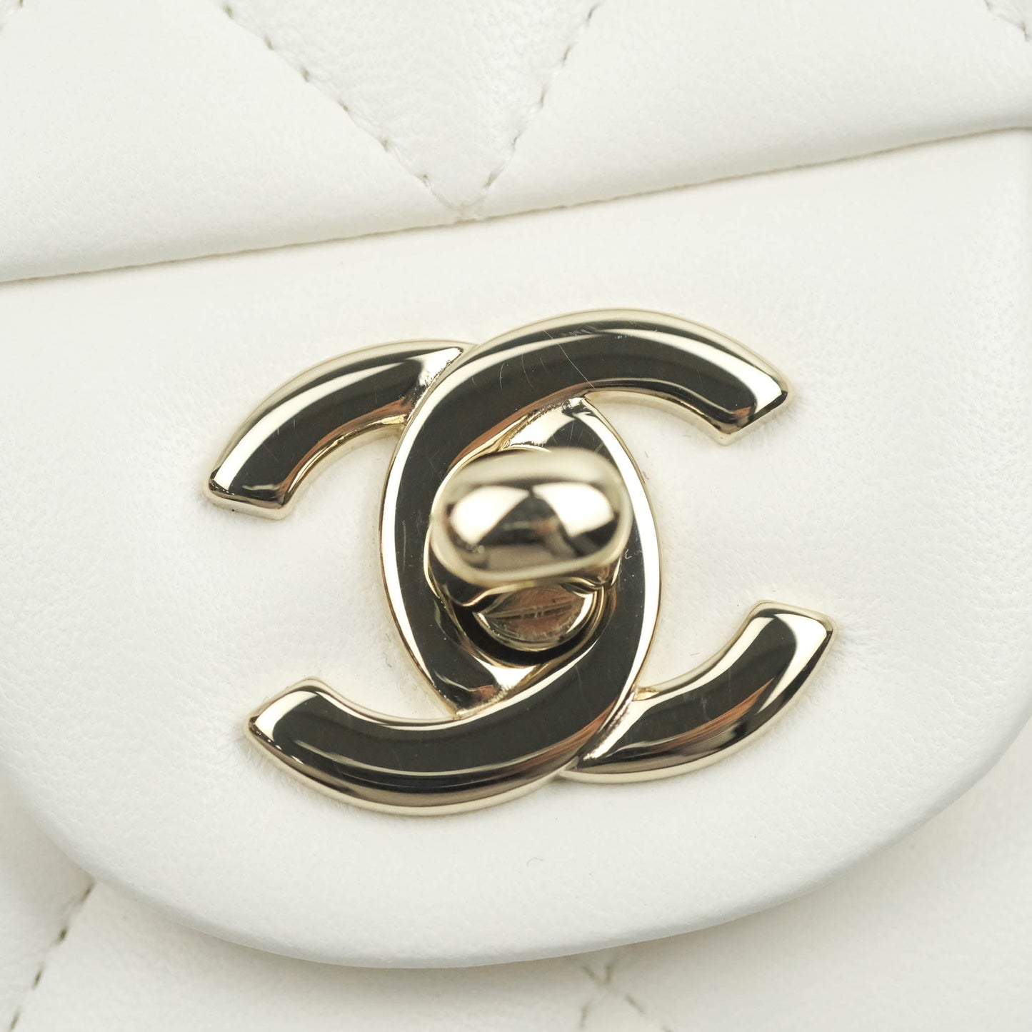Chanel Quilted M/L Medium Double Flap White Lambskin Gold Hardware 21S
