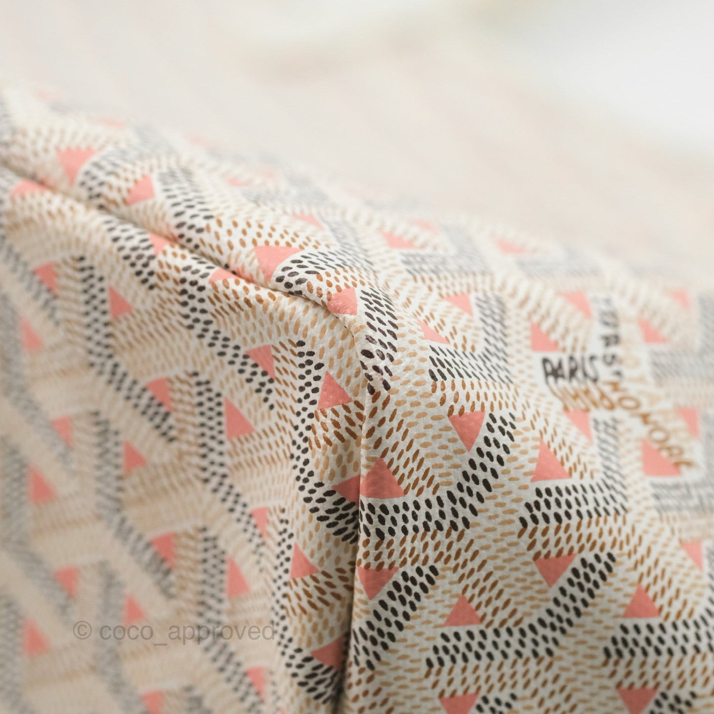 Goyard St Louis Claire Voie Black Ivory White PM⁣⁣⁣⁣⁣⁣⁣⁣⁣⁣⁣⁣⁣⁣⁣⁣⁣⁣⁣⁣