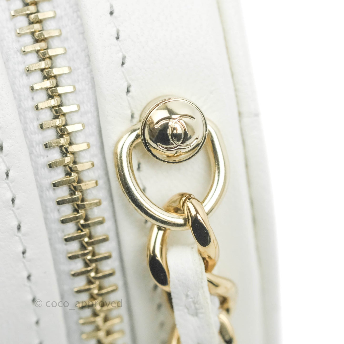 Chanel Small Heart Bag White Lambskin Gold Hardware 22S