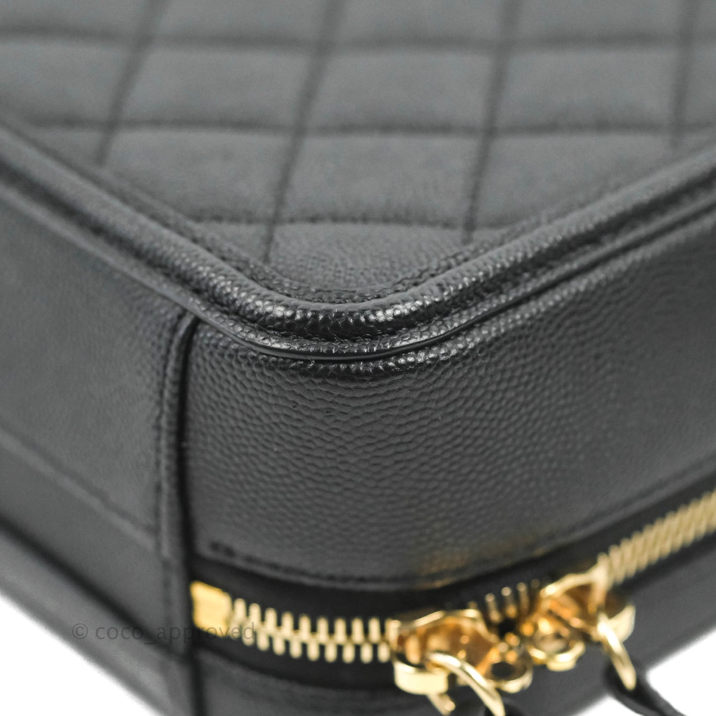 Chanel Quilted Small CC Filigree Vanity Case Black Caviar Gold Hardware