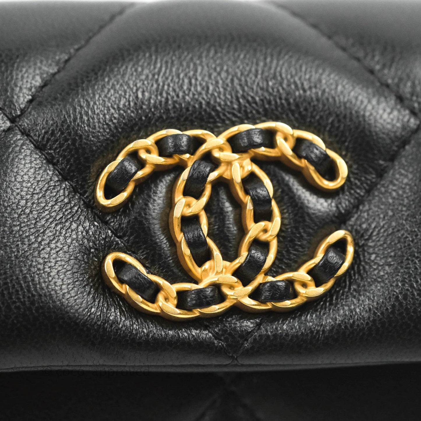 Chanel 19 Belt Bag Black Mixed Hardware