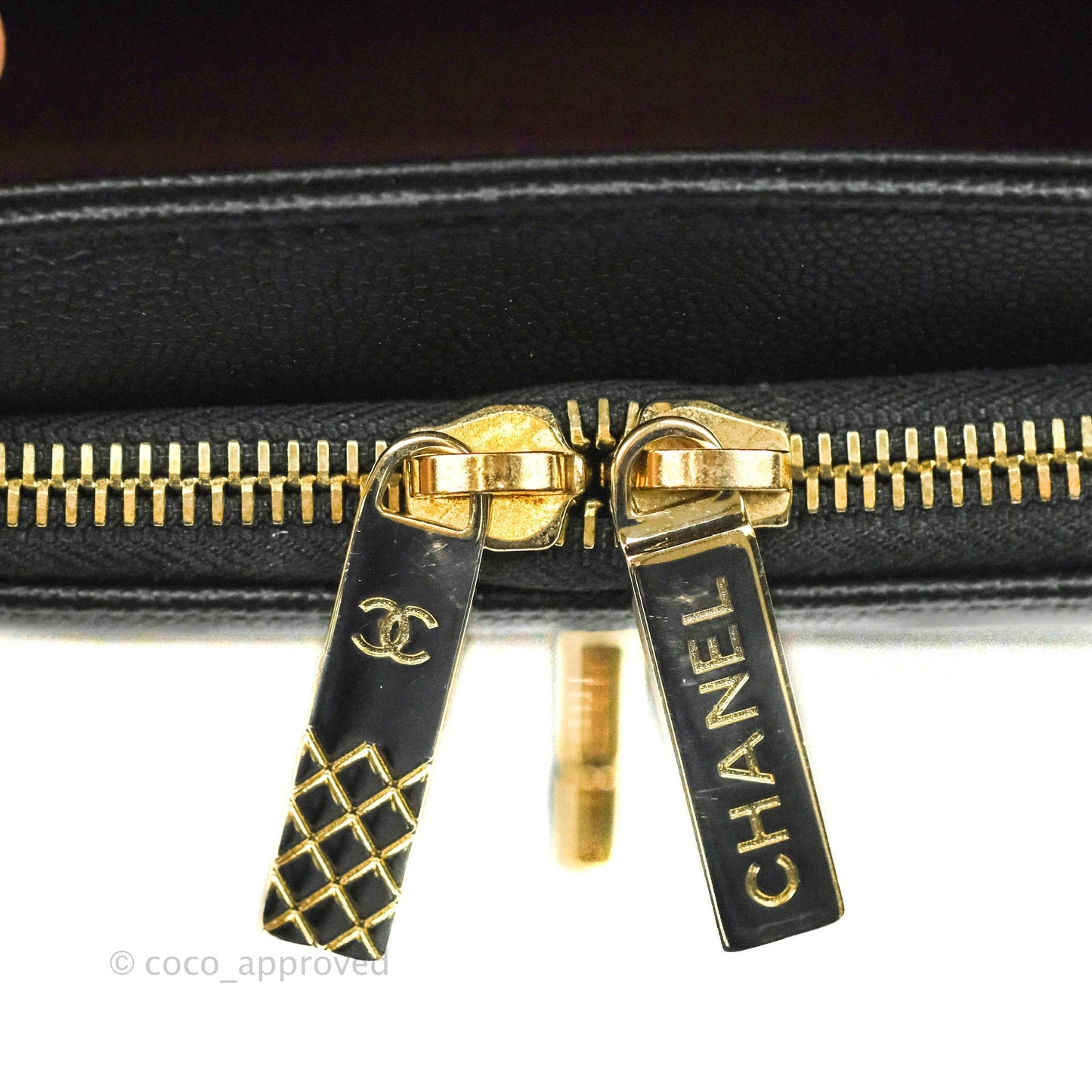 Chanel Quilted Medium Business Affinity Flap Black Caviar Gold Hardware