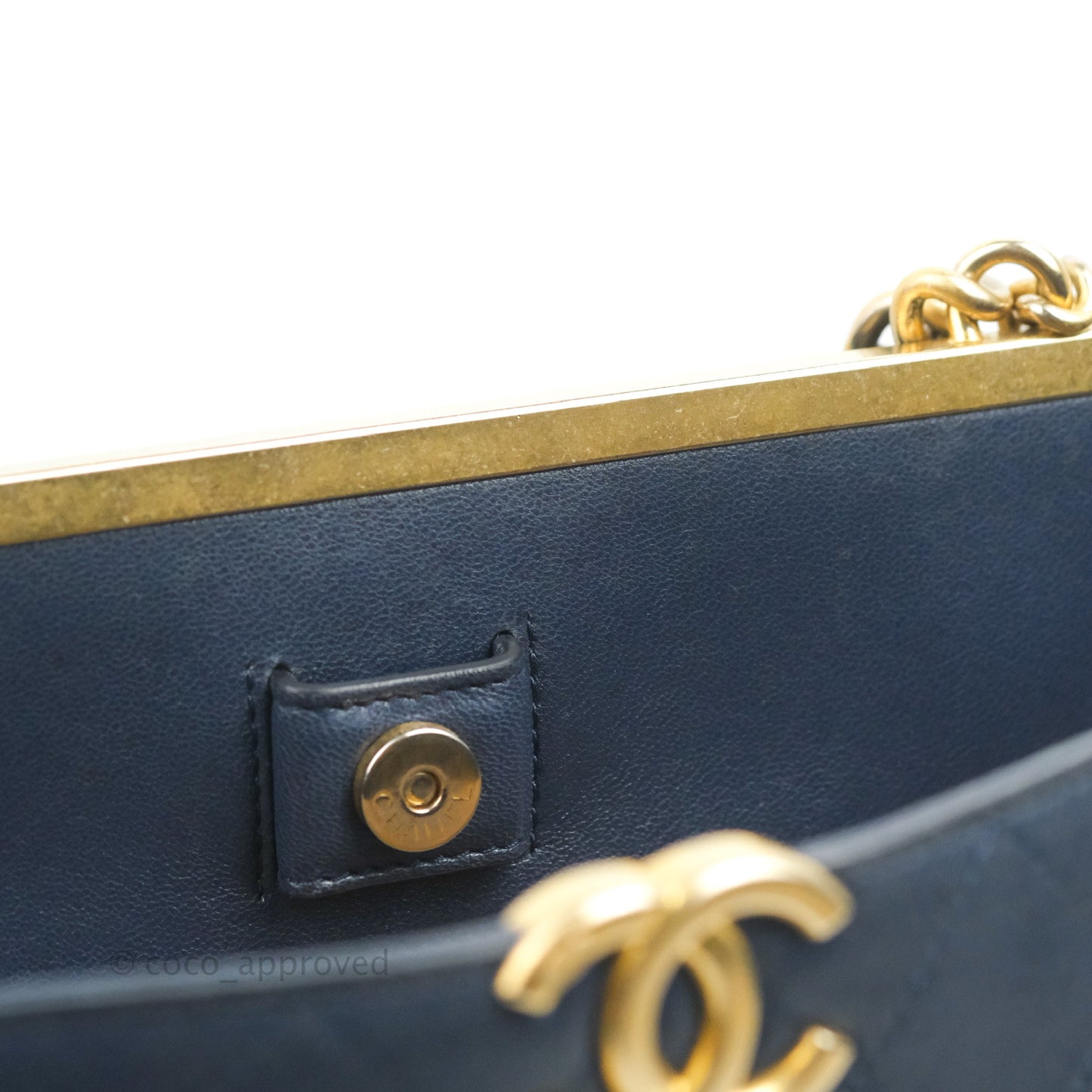 Chanel Flat Quilted Coco Luxe Large Shopping Bag Navy Aged Gold Hardware 18P