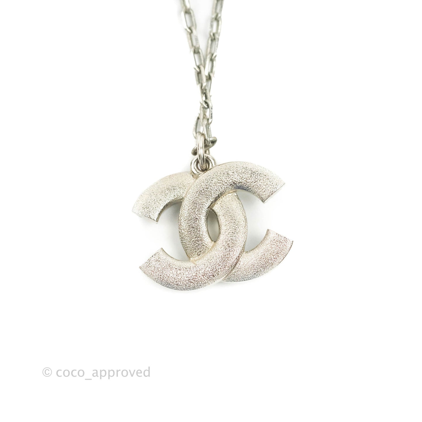 Chanel CC Pearl Necklace Silver Tone 18P