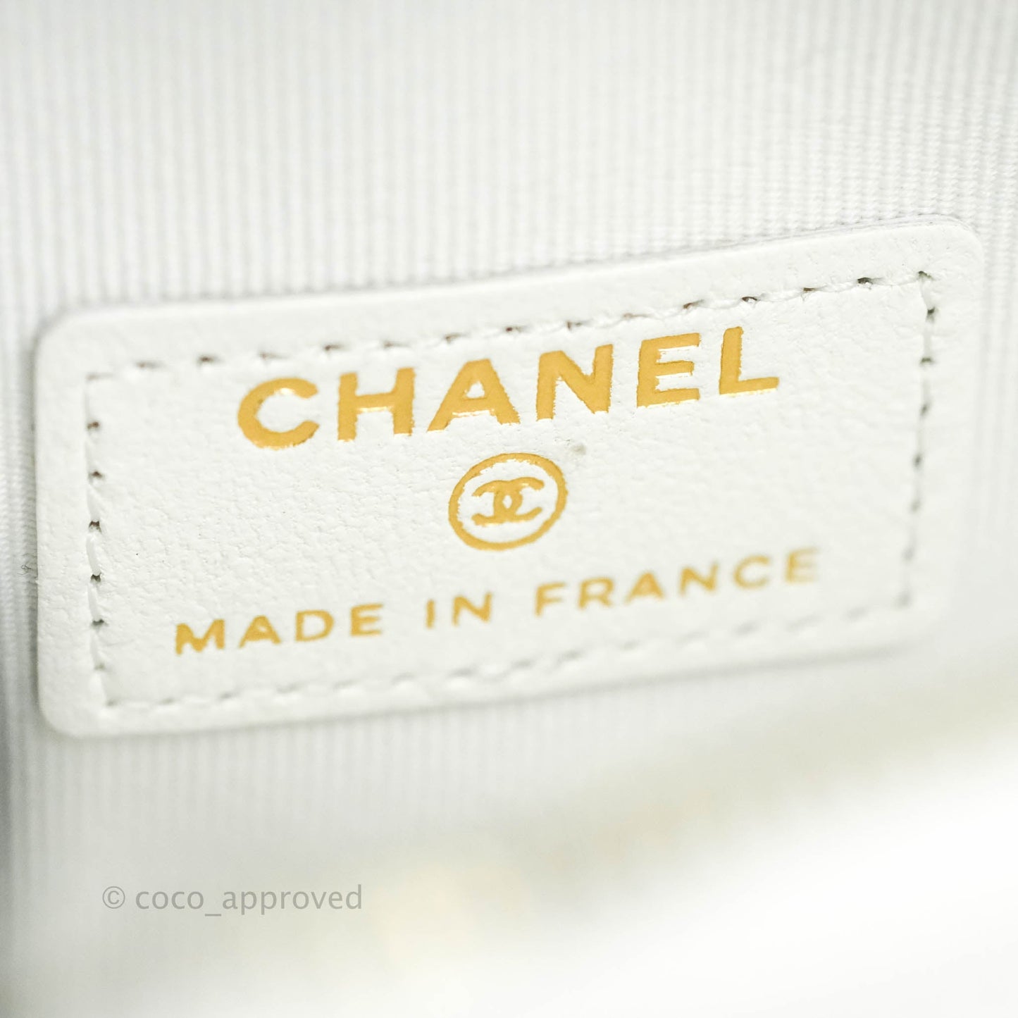 Chanel Small Heart Bag White Lambskin Gold Hardware 22S
