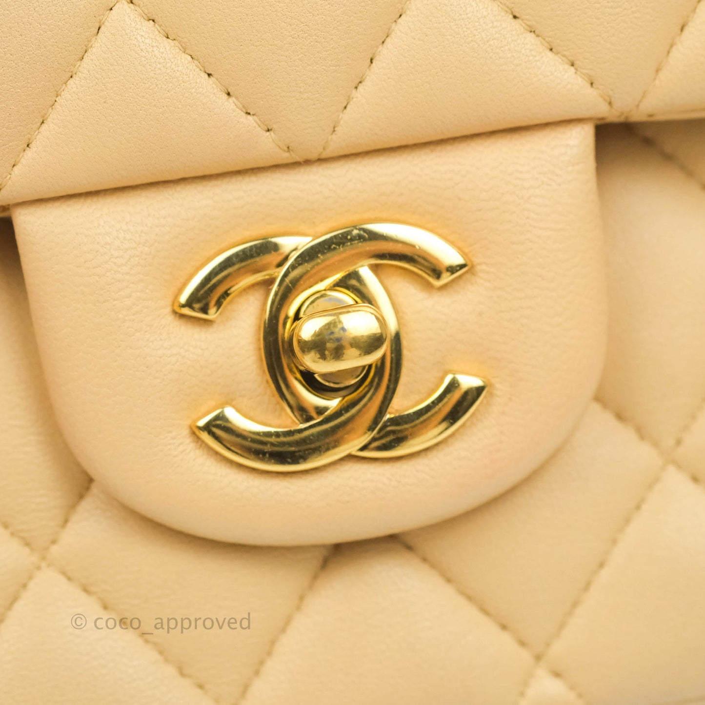 Chanel Classic M/L Medium Flap Quilted Beige Lambskin Gold Hardware