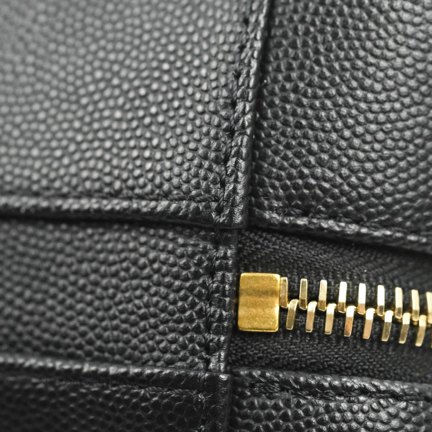 Chanel Quilted Small CC Filigree Vanity Case Black Caviar Gold Hardware