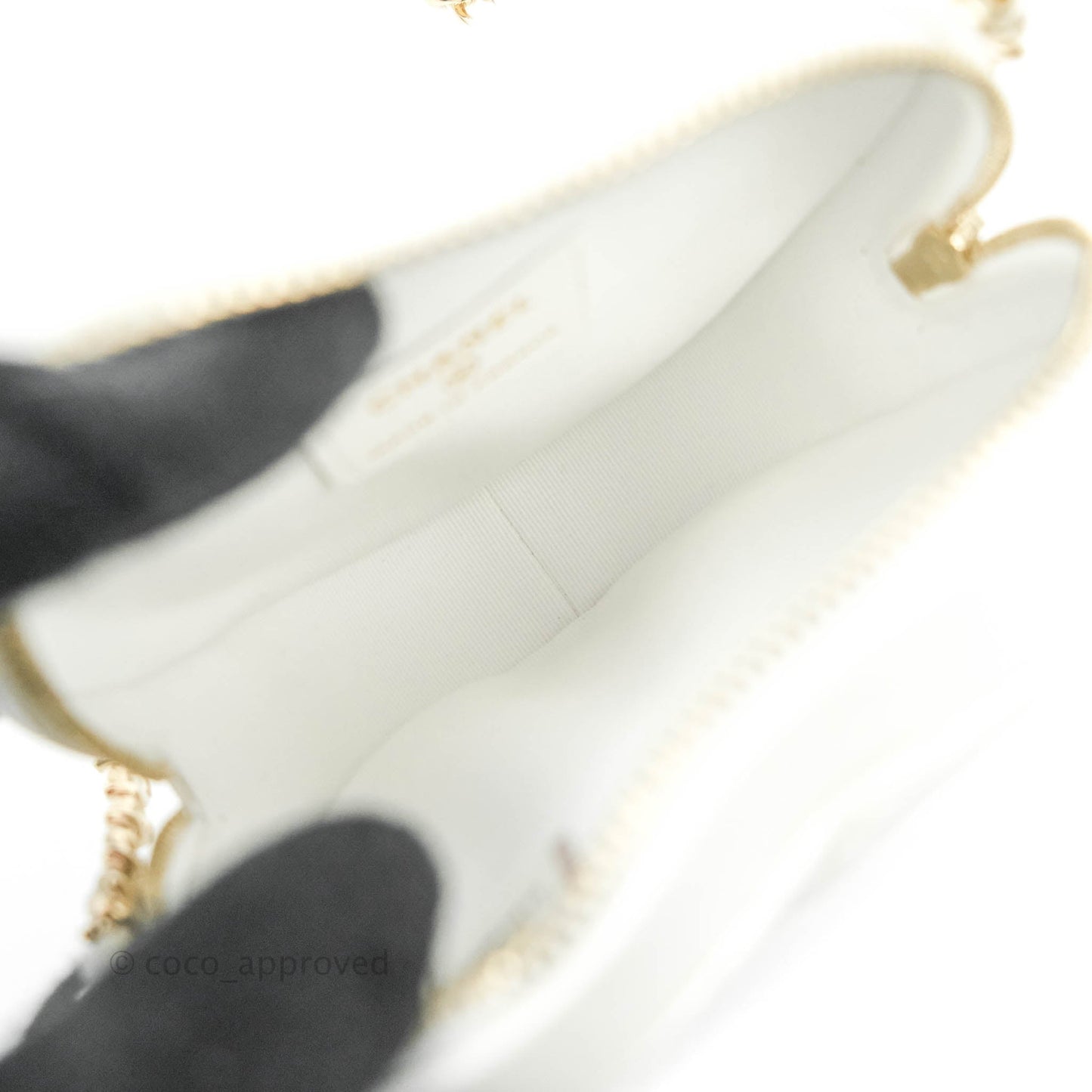 Chanel Small Heart Bag White Lambskin Gold Hardware 22S