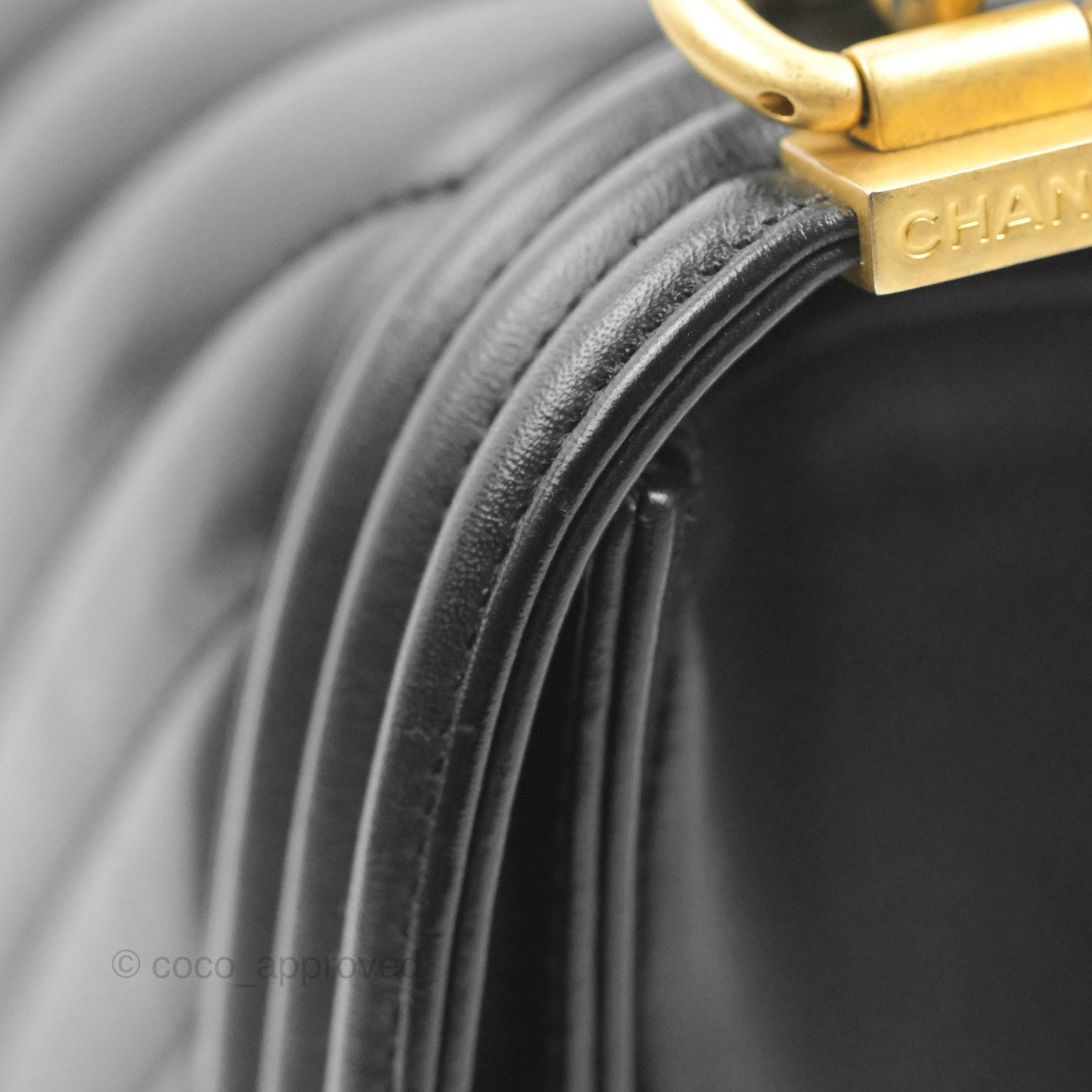 Chanel Chevron Medium Boy Black Calfskin Aged Gold Hardware