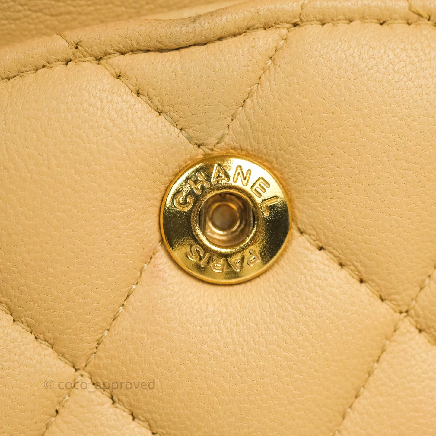 Chanel Classic M/L Medium Flap Quilted Beige Lambskin Gold Hardware
