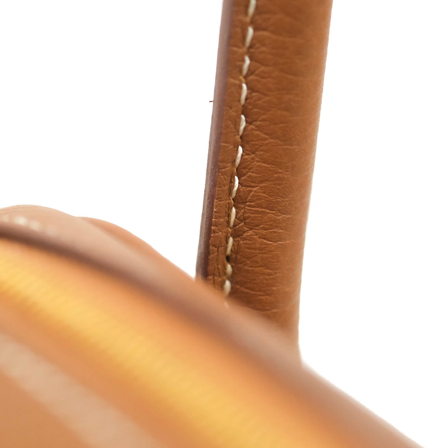 Hermès Lindy 26 Taurillon Clemence Gold Gold Hardware