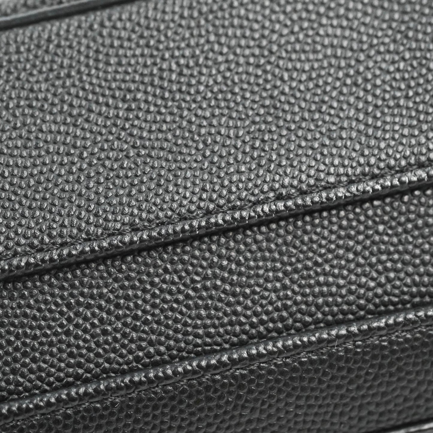 Chanel Quilted Small CC Filigree Vanity Case Black Caviar Gold Hardware