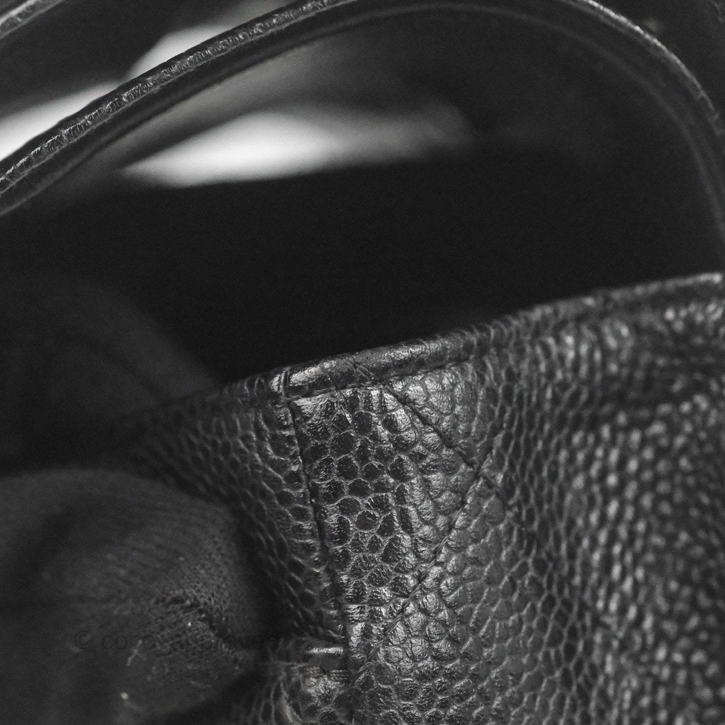 Chanel Classic M/L Medium Flap Quilted Black Caviar Silver Hardware