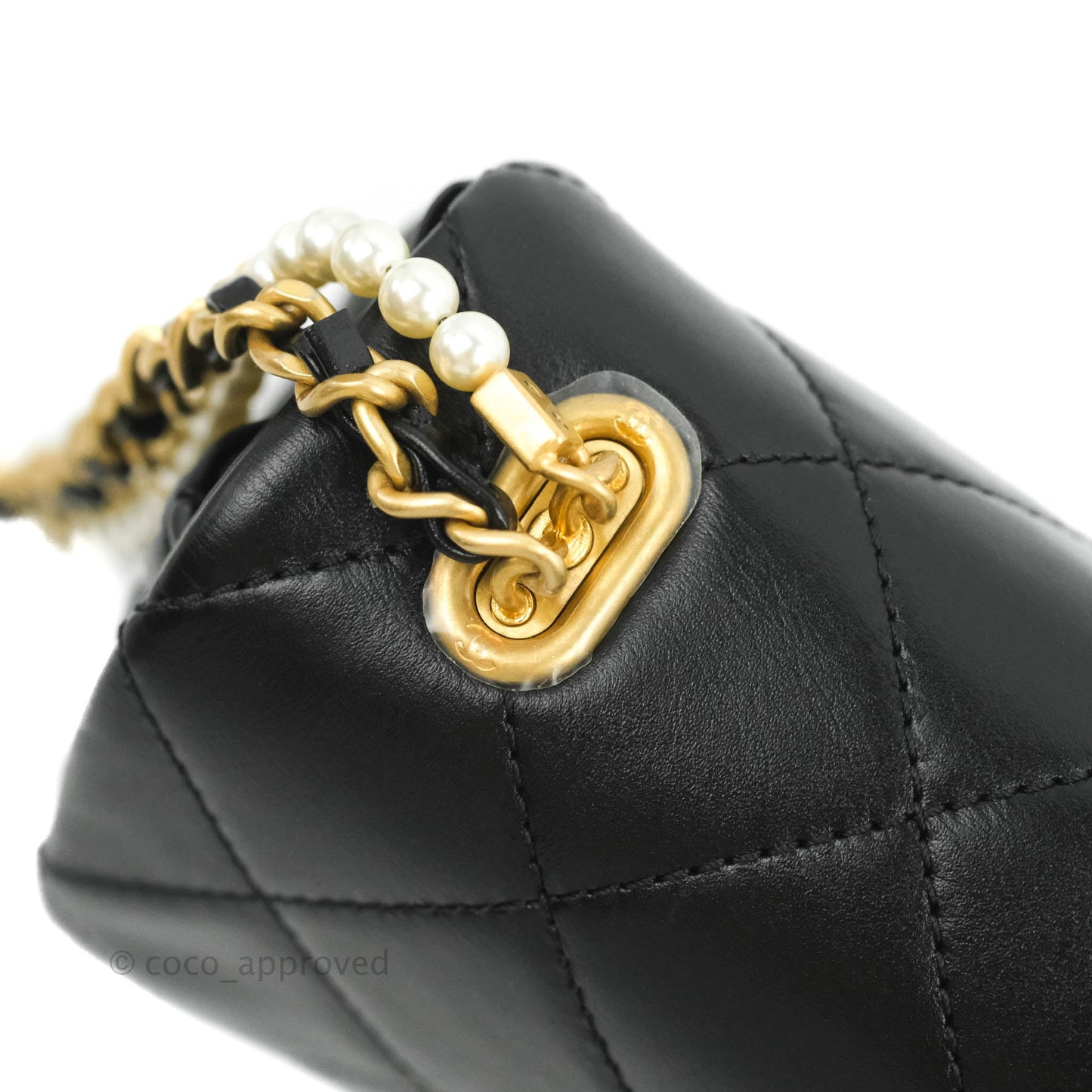 Chanel Quilted Small Crystal Pearls Flap Black Calfskin Gold Hardware 20K