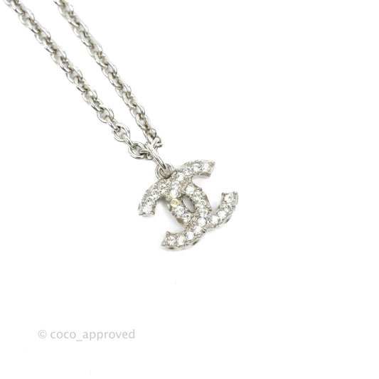 Chanel CC Crystal With Pearl Rhinestone Necklace Silver Tone 17K