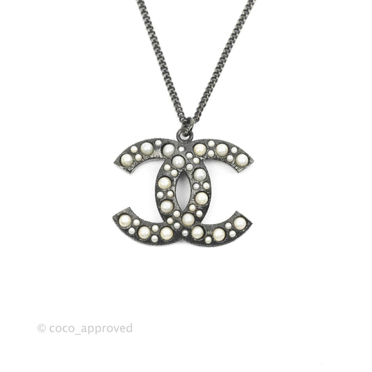 Chanel CC Pearl Necklace Gun Metal 11P