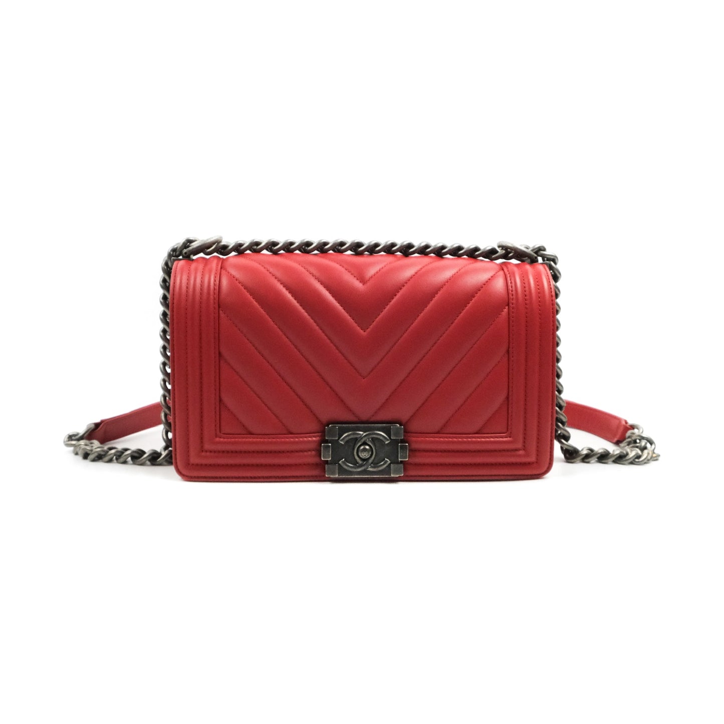 Chanel Medium Boy Chevron Red Calfskin Ruthenium Hardware