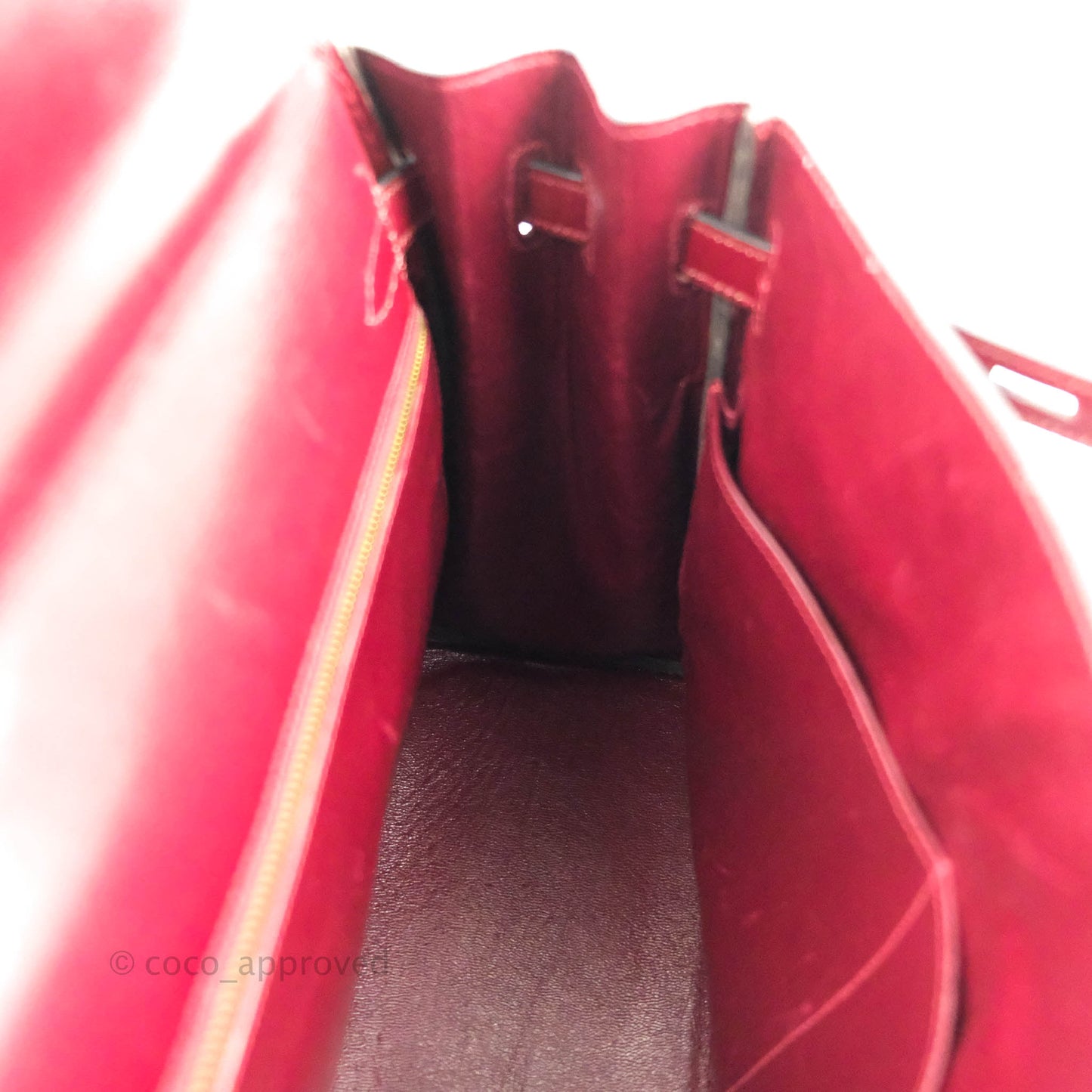 Hermès Vintage Kelly Retourne 32 Dark Red Gold Hardware