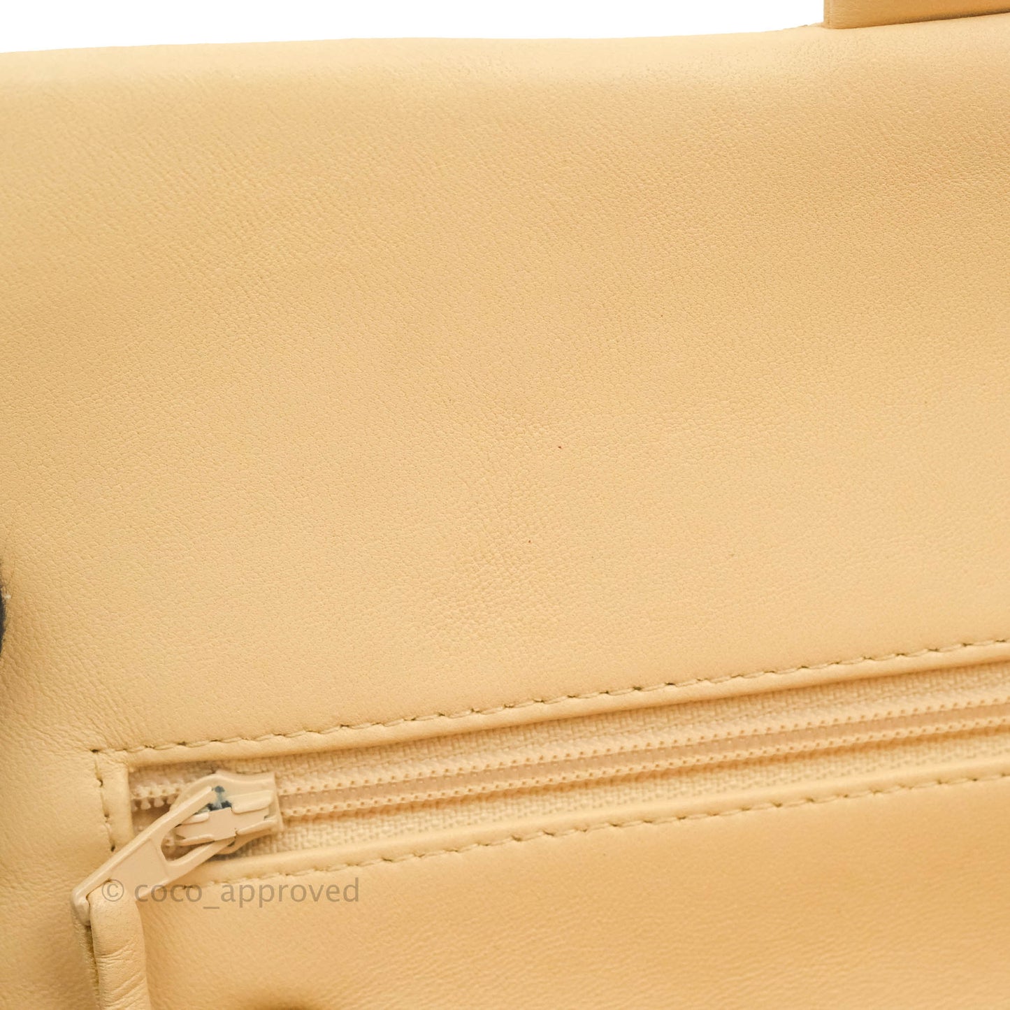 Chanel Classic M/L Medium Flap Quilted Beige Lambskin Gold Hardware