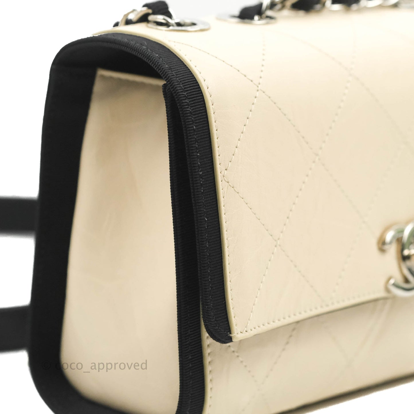 Chanel Flat Quilted Flap Bag Light Beige Grosgrain Ribbon Crumpled Calfskin Silver Hardware 18S