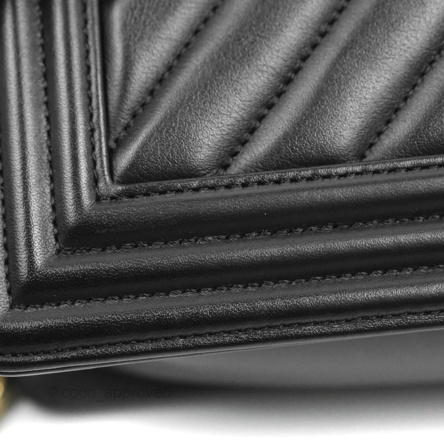 Chanel Chevron Medium Boy Black Calfskin Aged Gold Hardware