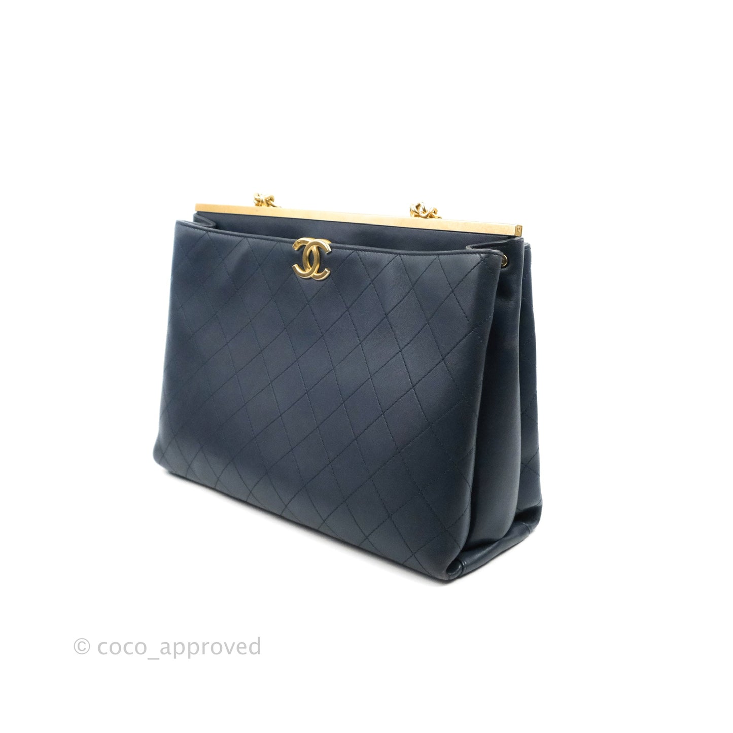 Chanel Flat Quilted Coco Luxe Large Shopping Bag Navy Aged Gold Hardware 18P