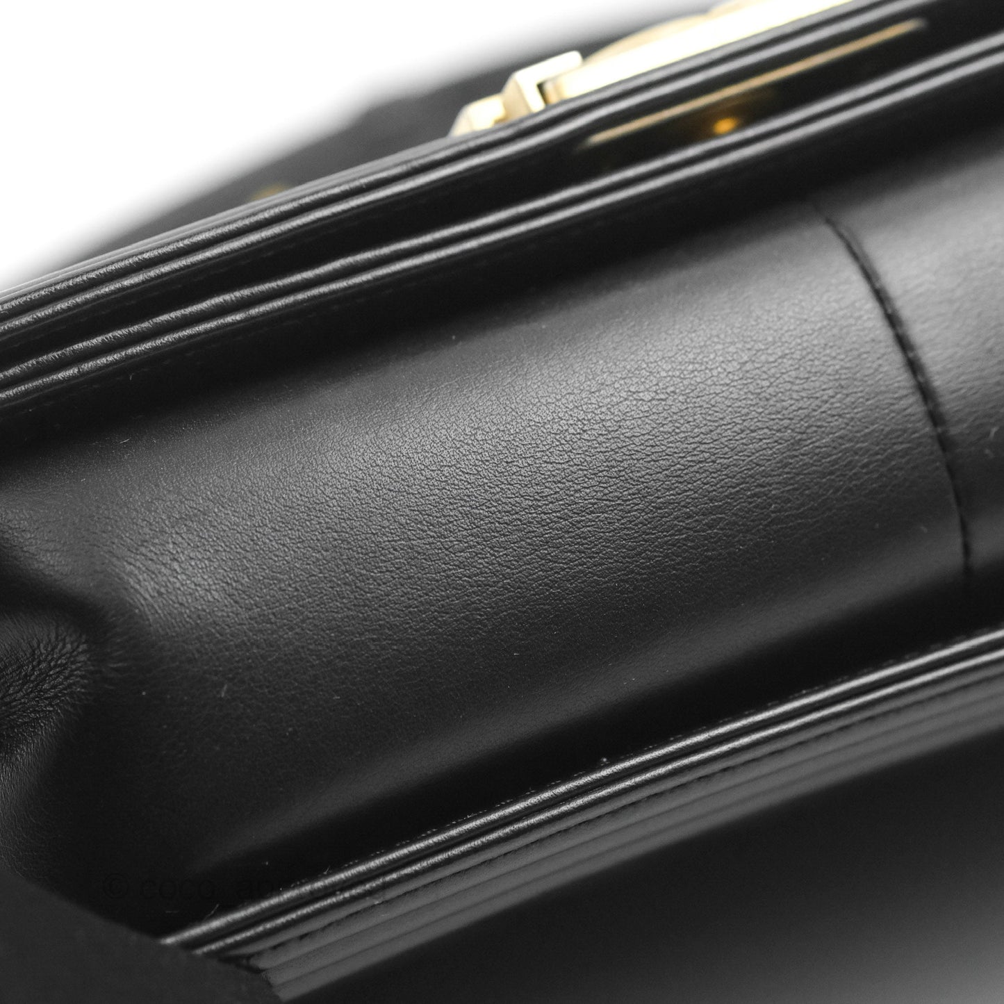 Chanel Chevron Medium Boy Black Calfskin Aged Gold Hardware