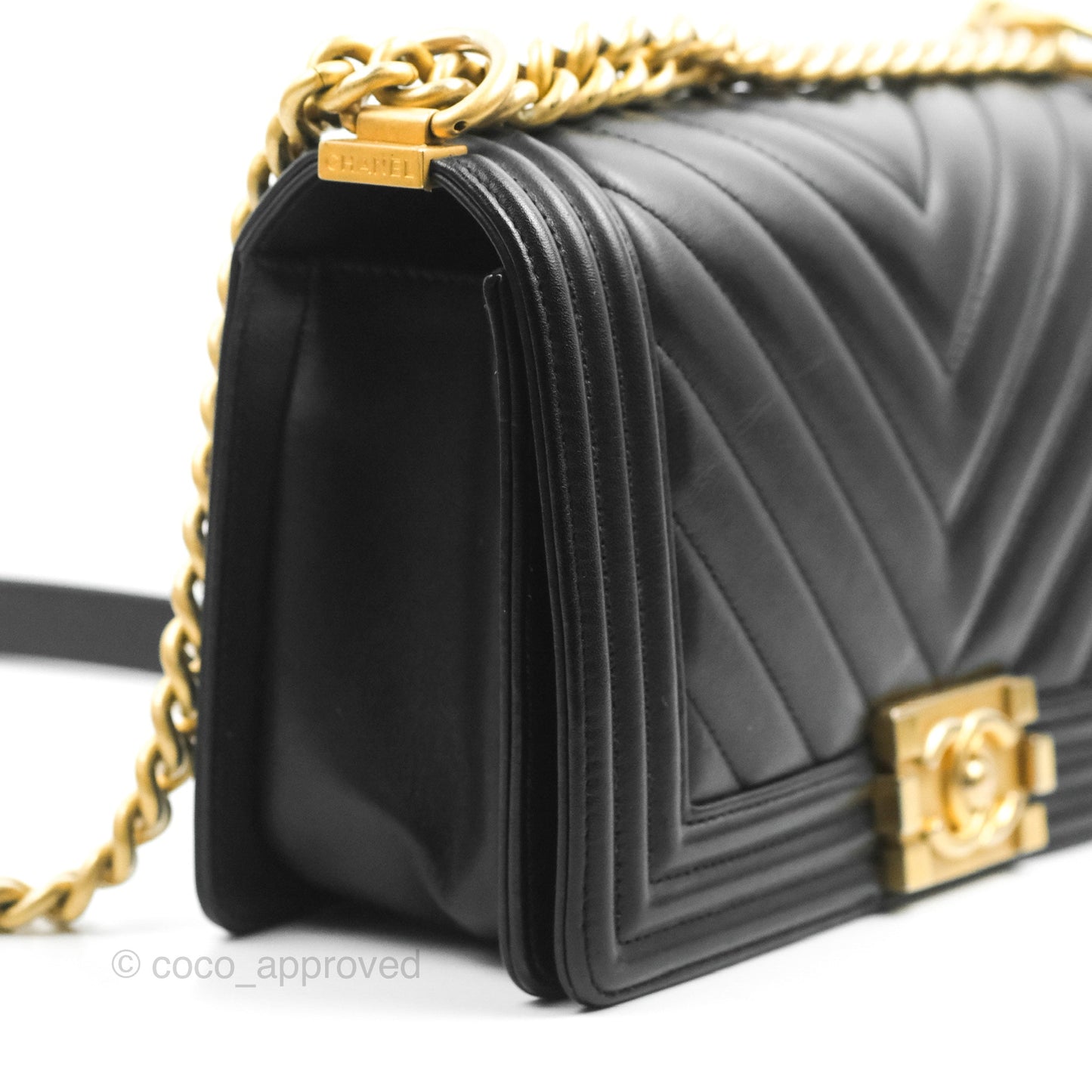 Chanel Chevron Medium Boy Black Calfskin Aged Gold Hardware