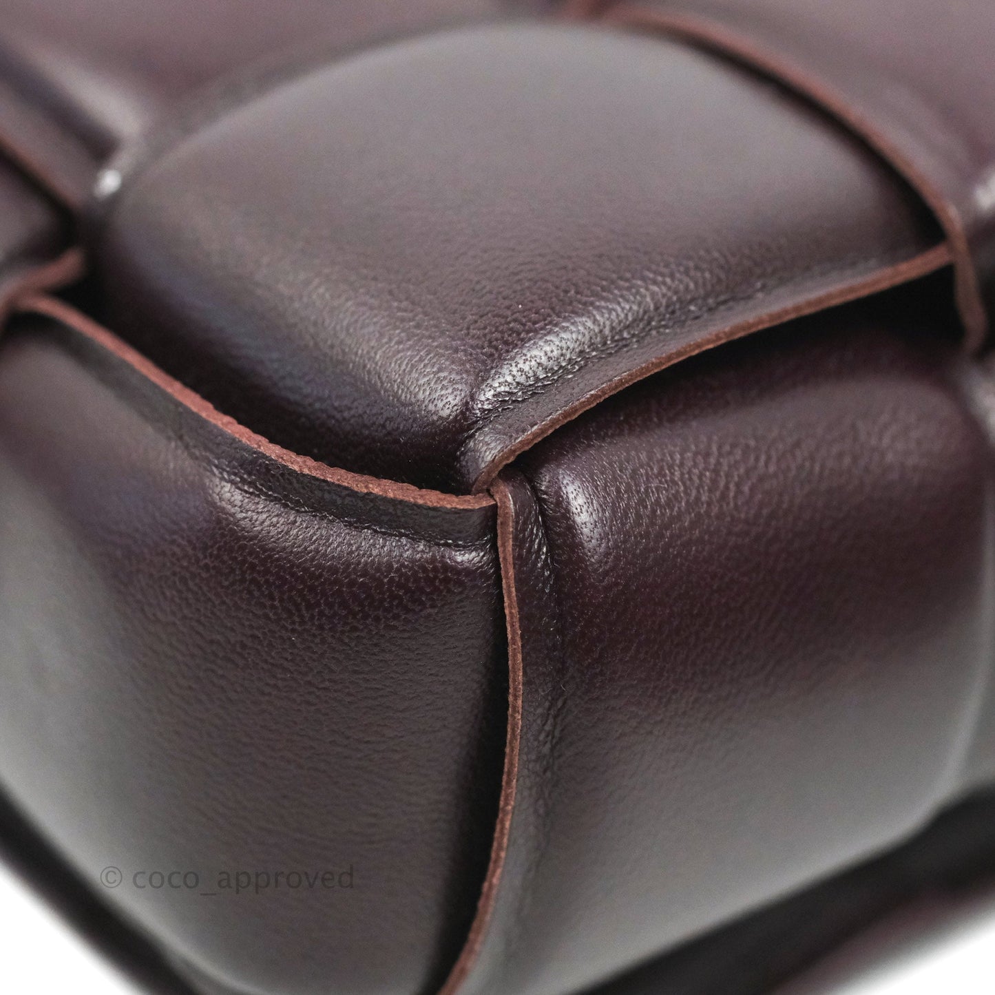 Bottega Veneta Padded Cassette Shoulder Bag Grape Lambskin Gold Hardware