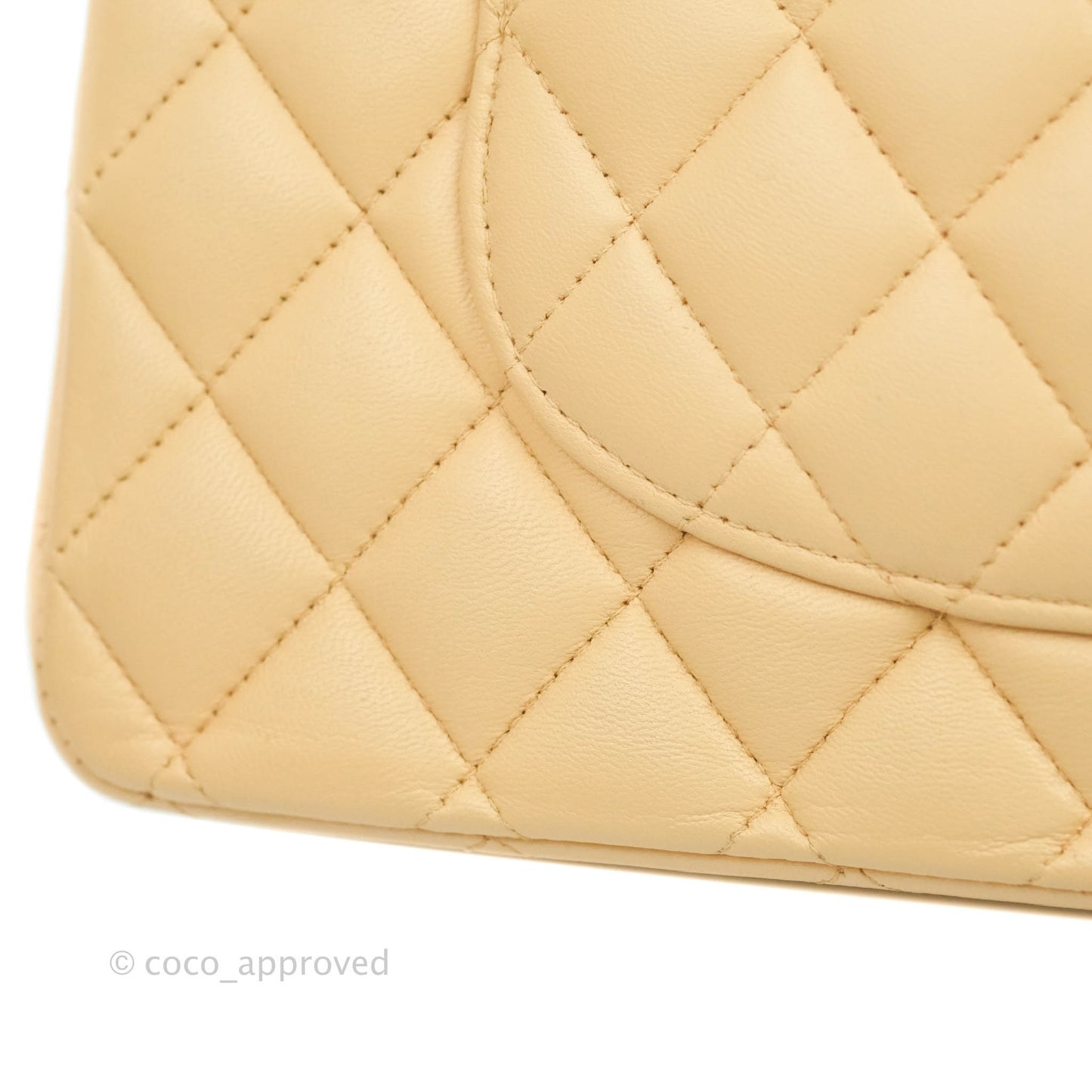 Chanel Classic M/L Medium Flap Quilted Beige Lambskin Gold Hardware