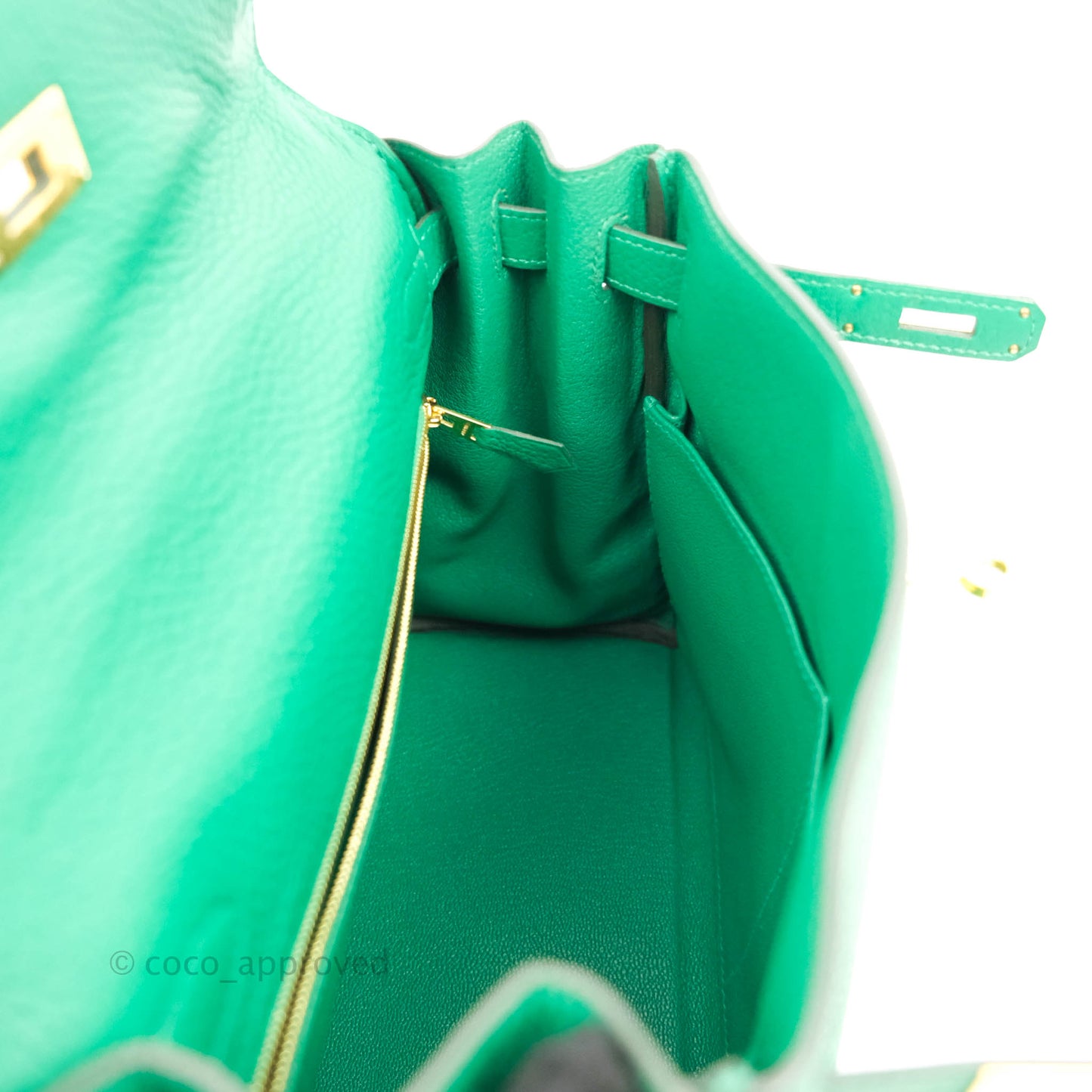 Hermès Retourne Taurillon Kelly 28 Vert Vertigo Clemence Gold Hardware
