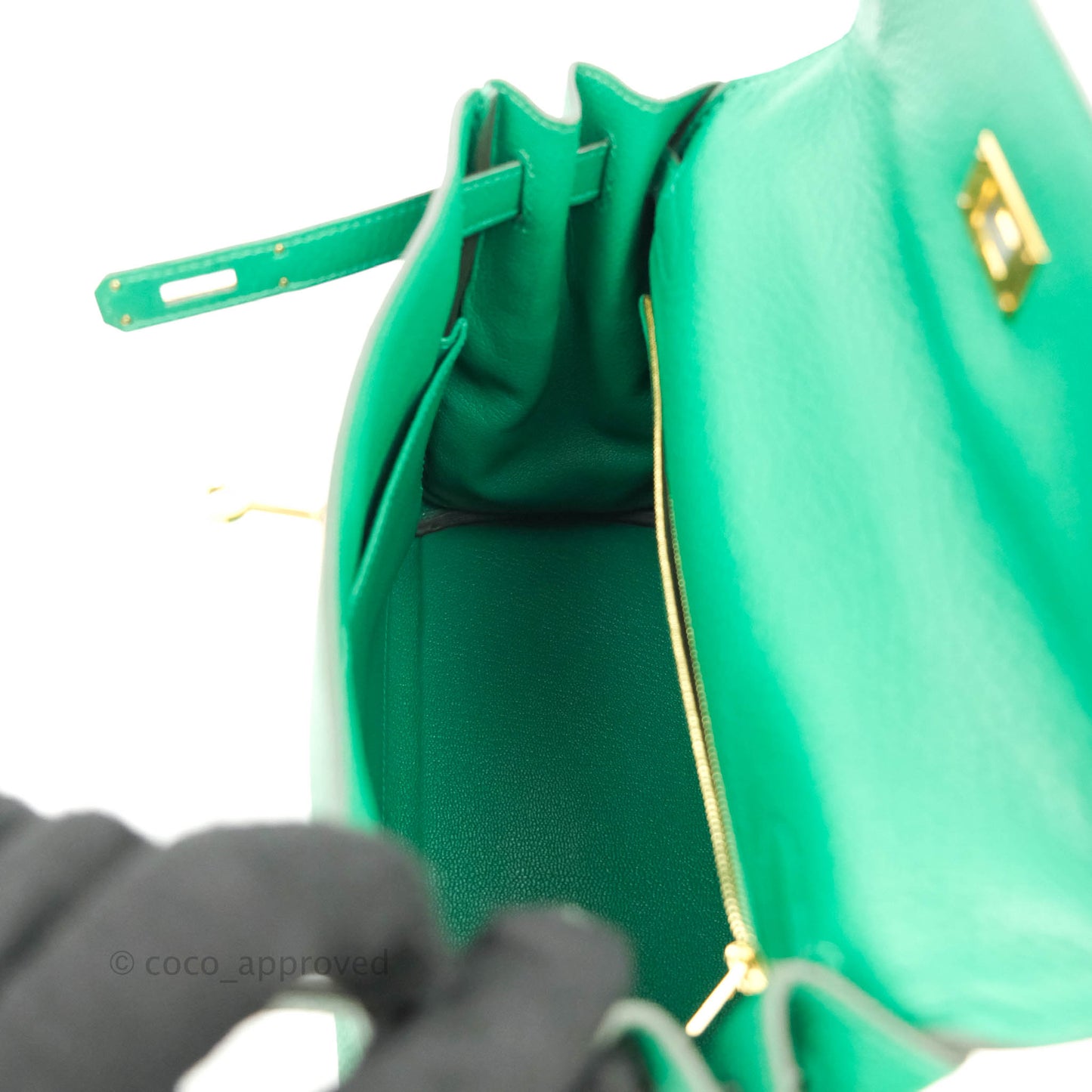 Hermès Retourne Taurillon Kelly 28 Vert Vertigo Clemence Gold Hardware
