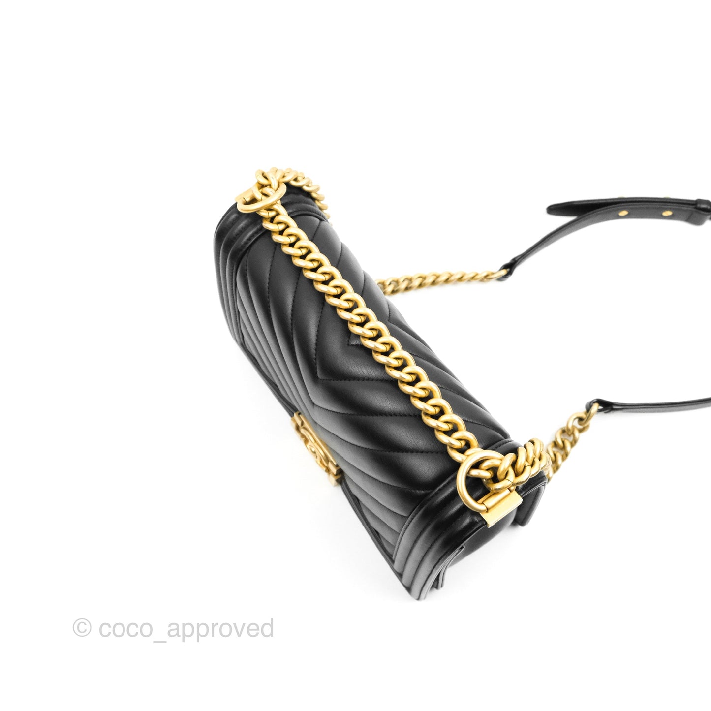 Chanel Chevron Medium Boy Black Calfskin Aged Gold Hardware