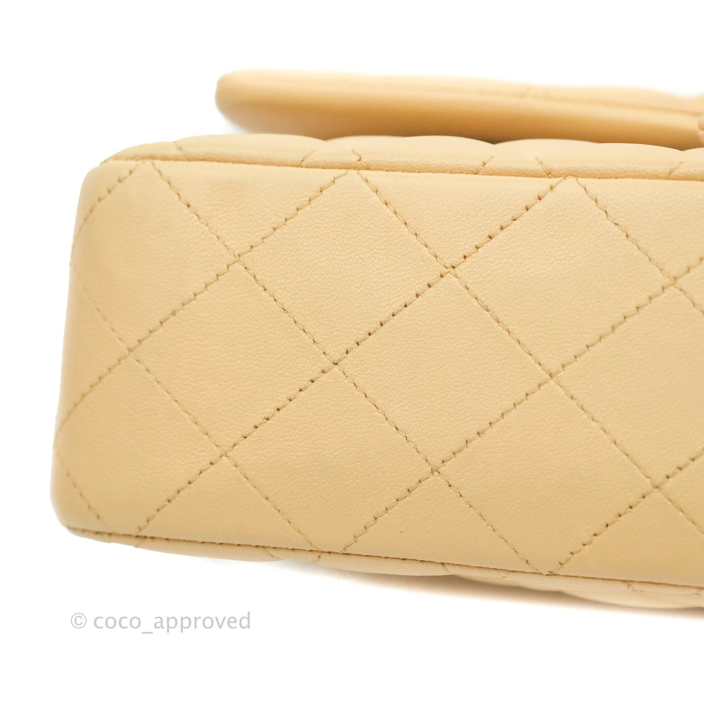Chanel Classic M/L Medium Flap Quilted Beige Lambskin Gold Hardware