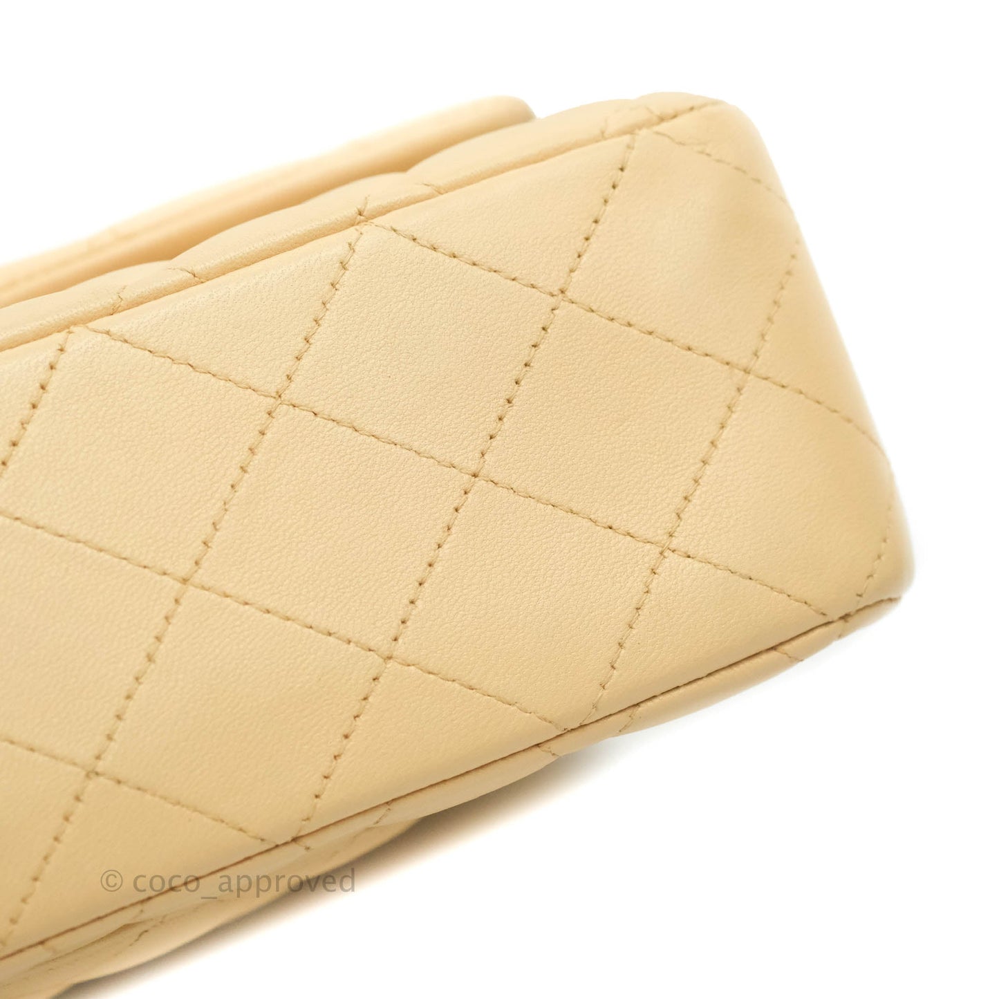 Chanel Classic M/L Medium Flap Quilted Beige Lambskin Gold Hardware